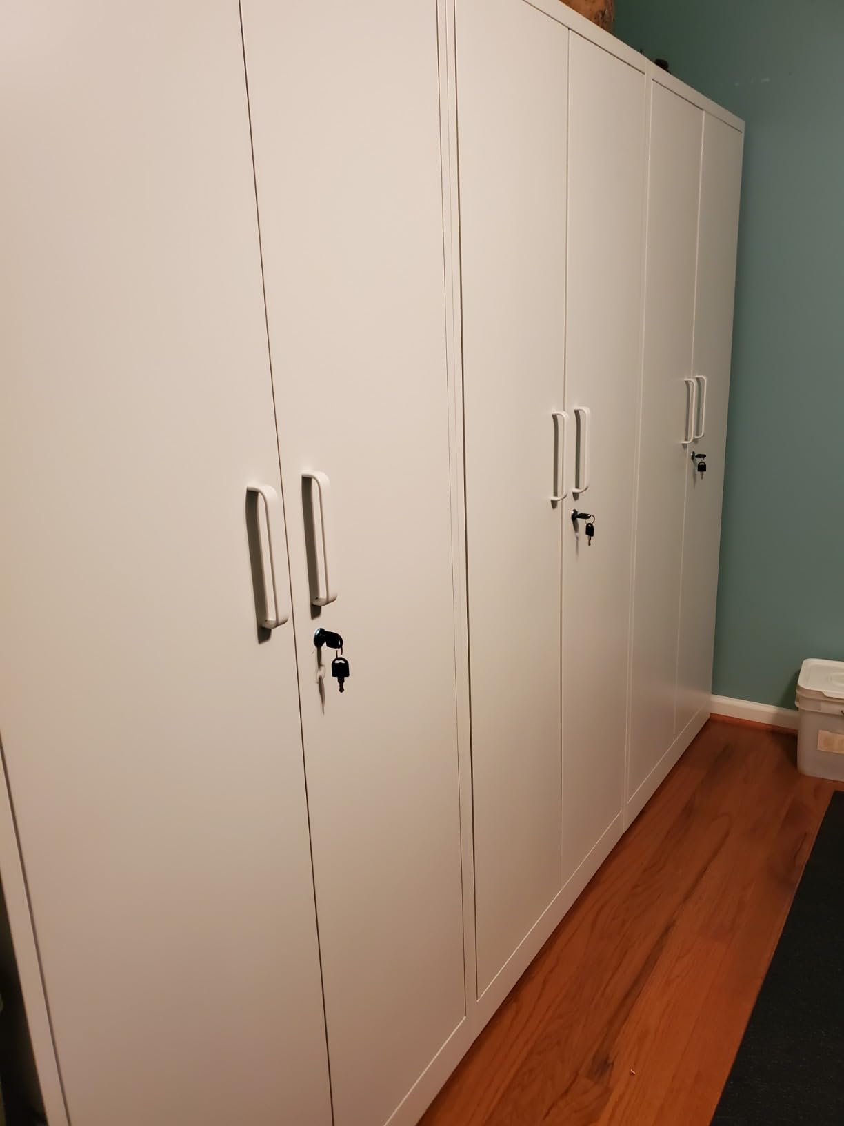 Fesbos Metal Storage Cabinet - 36