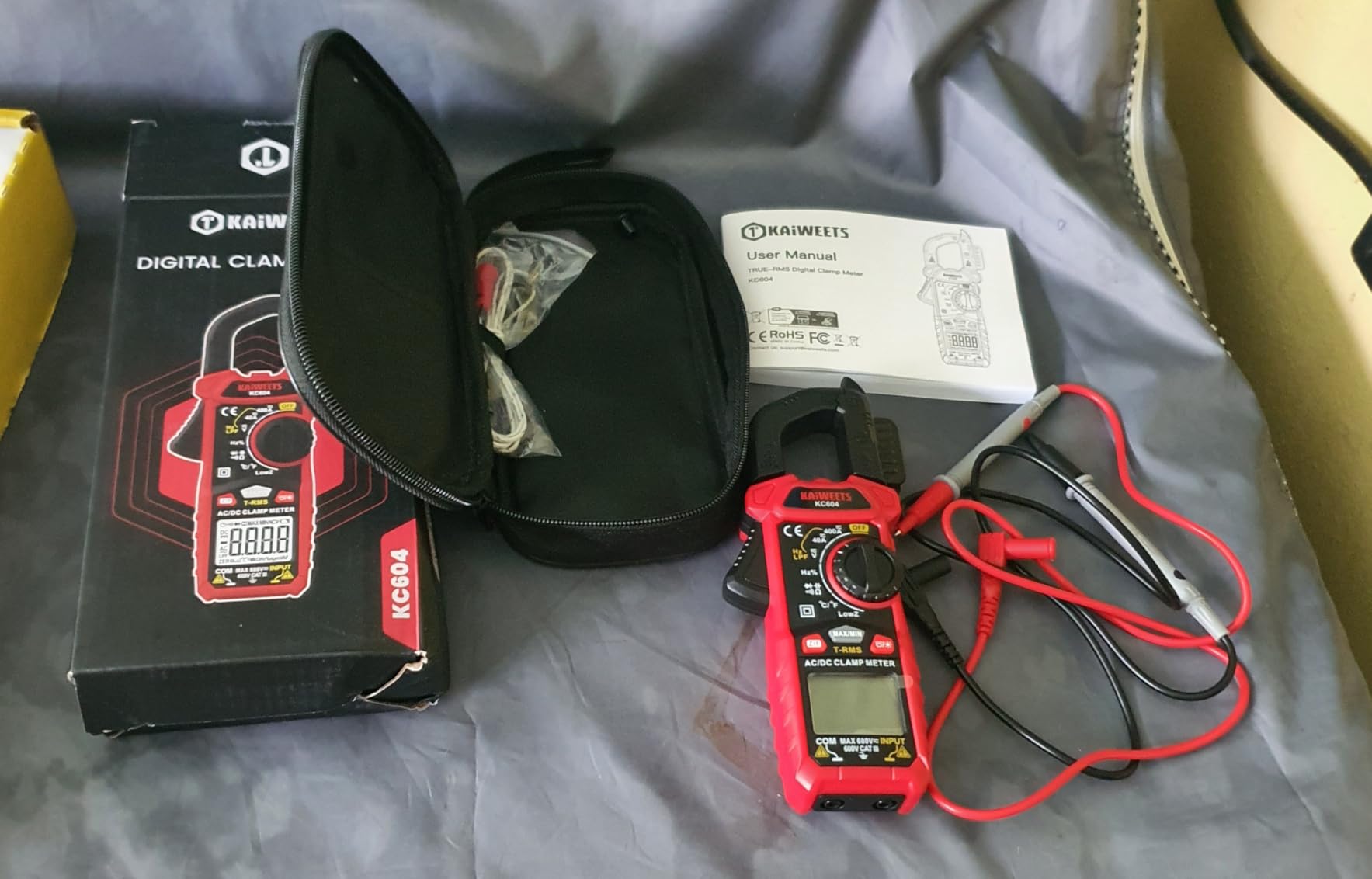 KAIWEETS Digital Clamp Meter Multimeter with D-Shaped Jaw for AC/DC Current & Voltage, Auto-ranging 4000 Counts with Flashlight Backlight customer photo 1