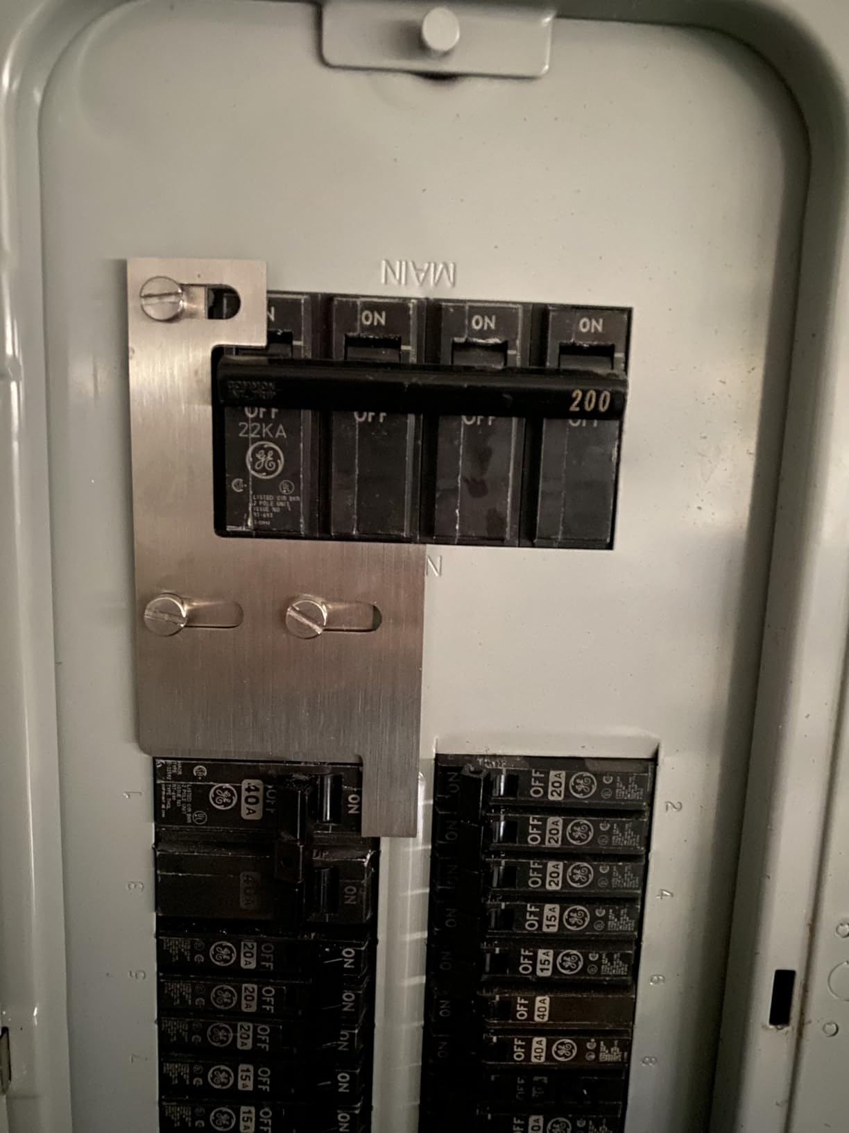 Generator Interlock Kit Compatible with GE General Electeric | Vertical Main 150 and 200 Amp Panels,for Siemens 200 Amp Panel,2 1/4 Inch Spacing Between Main and Branch Breake customer photo 2