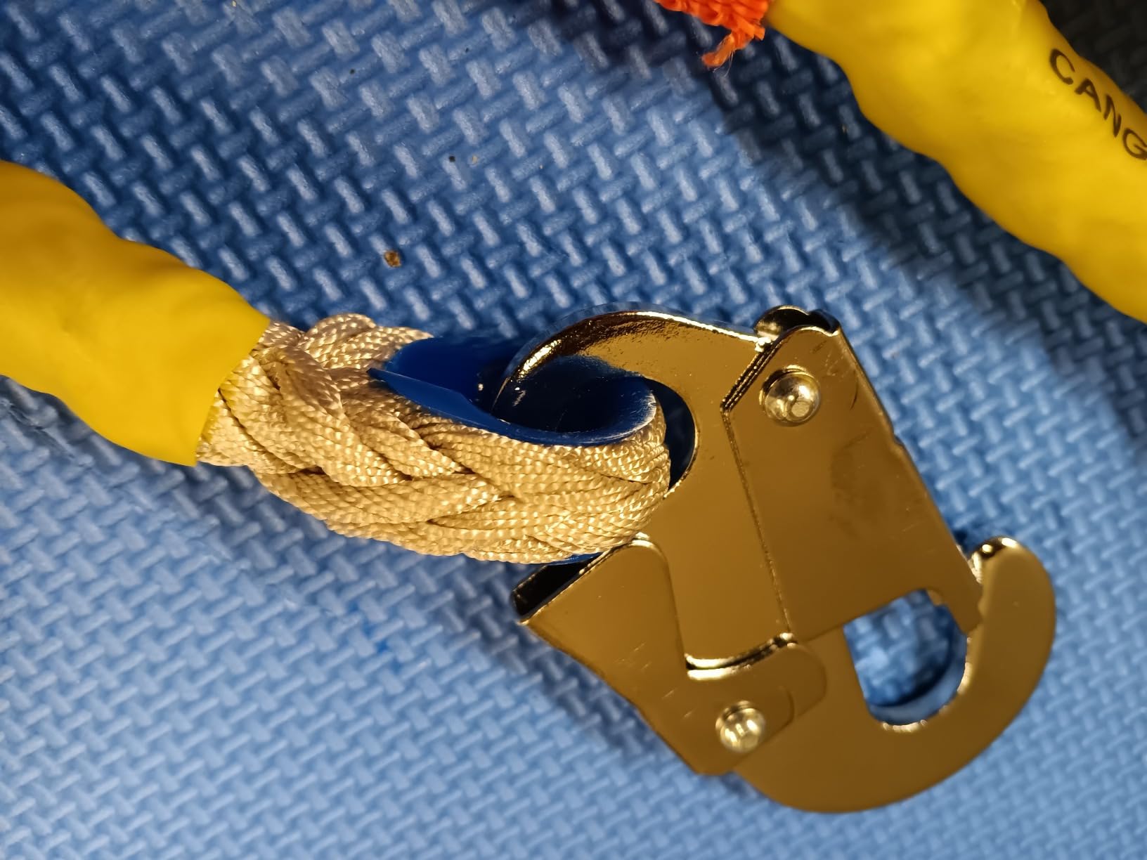 11FT Self Retracting Lifeline, RTOVZON Retractable Safety Lanyard, Yoyo | Steel Wire, Fall Arrestor, Srl Fall Protection, Retractable Lanyard, Safety Harness Fall Protection Kit, Safety Harness Yoyo customer photo 2