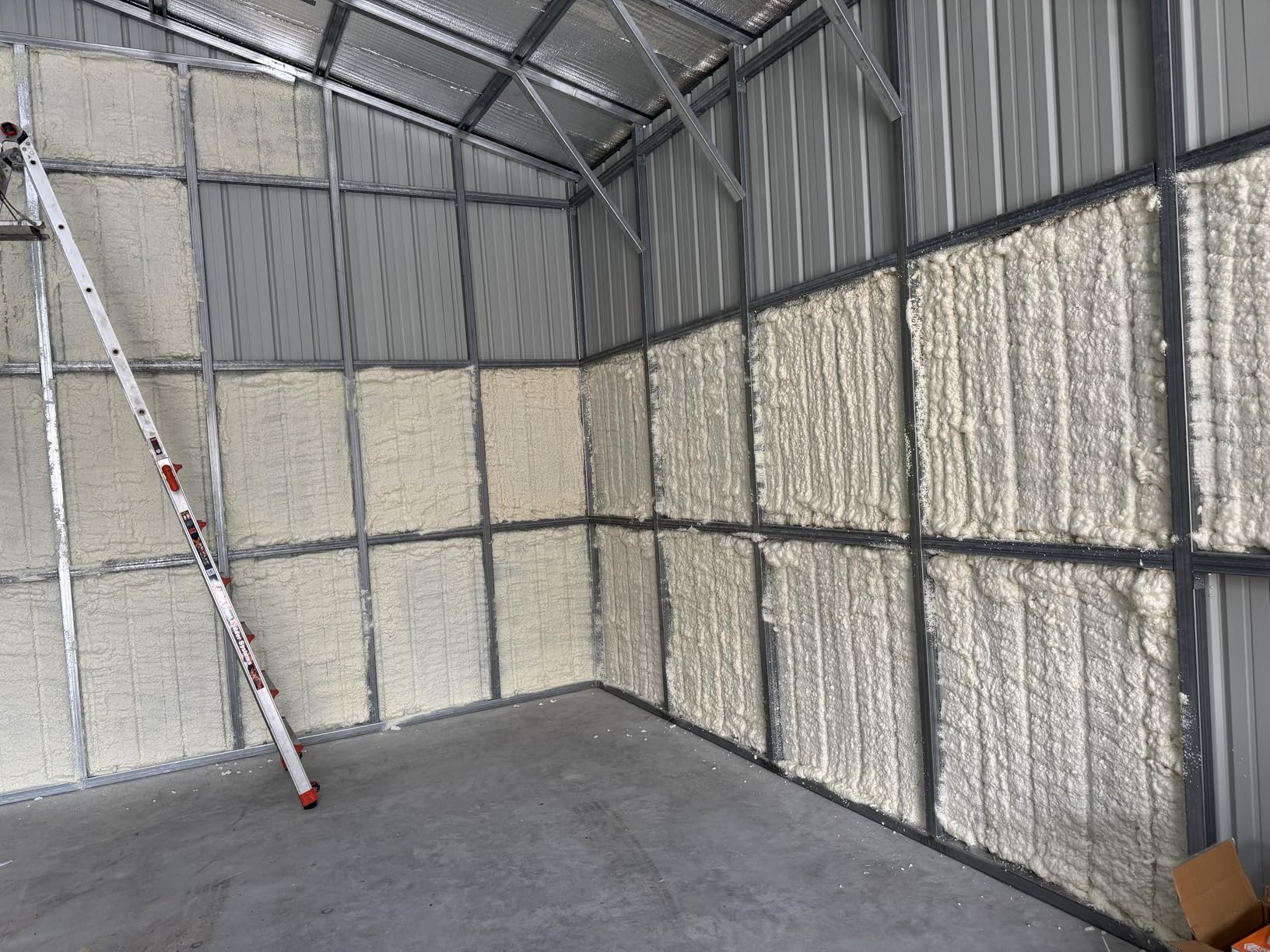 Kraken Bond Fastcoat Fire Rated Spray Foam Insulation Kit Closed Cell in a Can 240 sq ft (12x27.1 oz.) (R-Value 11.32 / 2in) - Spray Foam for Garage Door, Attic, Wall Gun & Cleaner Included, 12 Pack customer photo 2