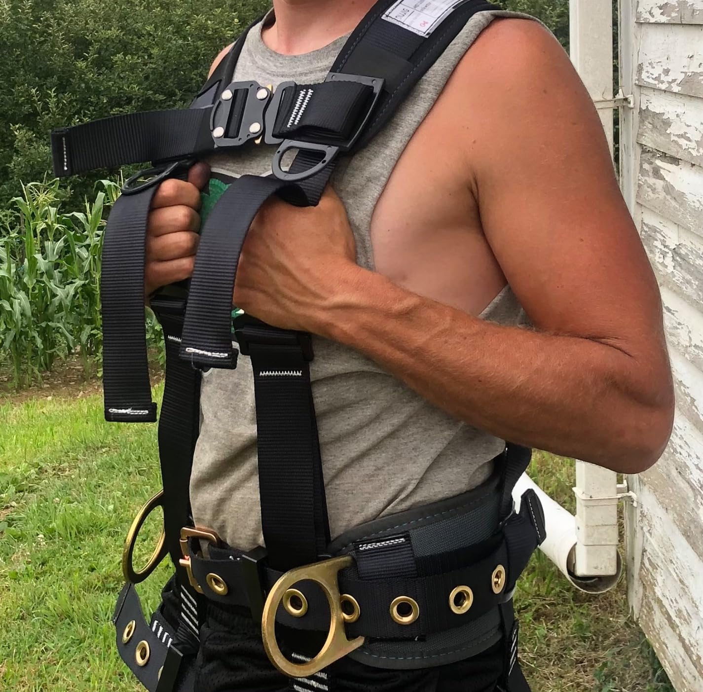 DIJJIG Full Body Safety Harness OSHA/ANSI Compliant for Construction | 5-Point Adjustable Fall Protection Harness with Padded Design for Roofing and Construction Work customer photo 1