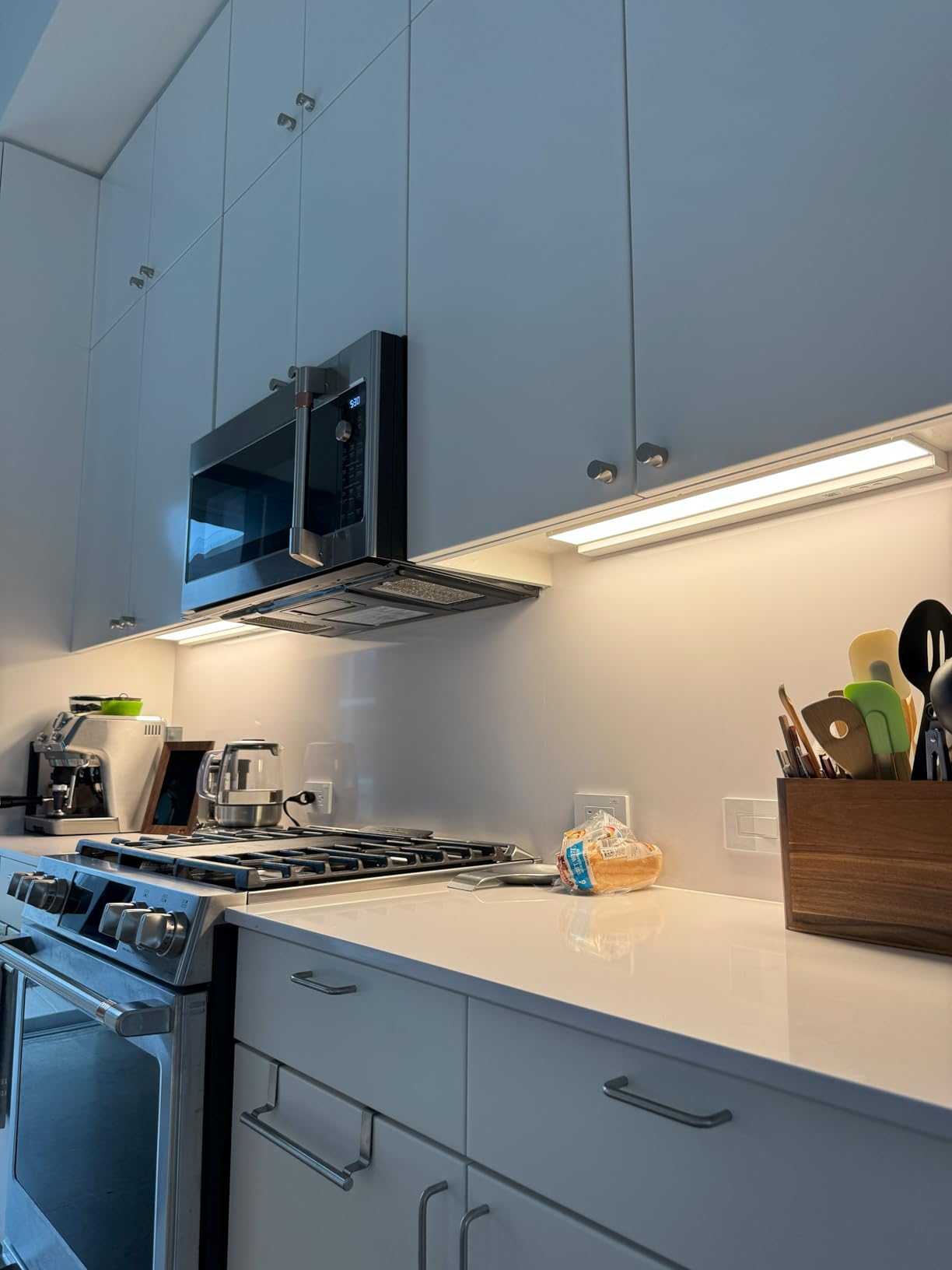 Cync GE Reveal HD+ Smart Under Cabinet Light Bar, Color Changing, 12in | App-controlled RGB smart lighting strip, voice compatible, easy install, ideal for kitchen counters, home automation customer photo 1