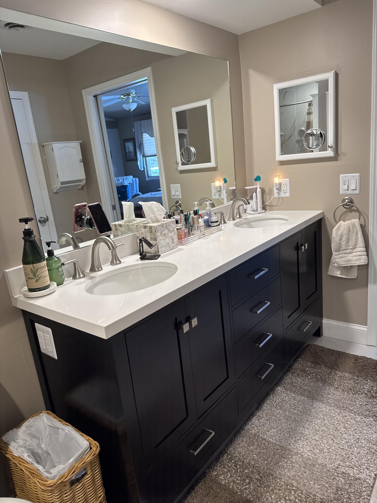 ARIEL Cambridge 72-inch Bathroom Vanity with Sink,Solid Wood, 1.5-inch Pure White Quartz Countertop & Backsplash, Double Oval Porcelain Sink, 4 Soft Closing Doors, 6 Dovetail Drawers, White Oak customer photo 2