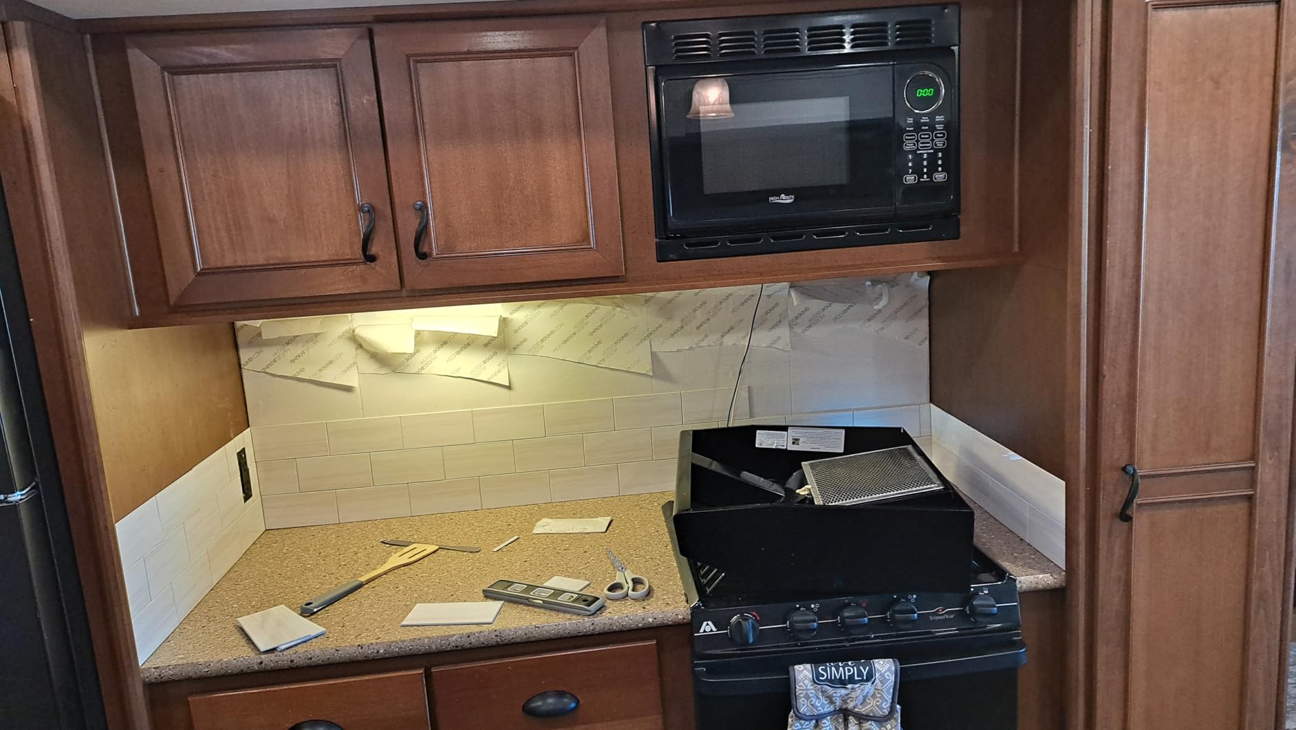 MusselBound Adhesive Tile Mat with Spacers - a Strong Double-Sided Adhesive that Replaces Messy Mortar. Clean, Easy, No-Stress Way to Install Real Wall Tile. Lower Total Cost Than Peel & Stick Tiles customer photo 1