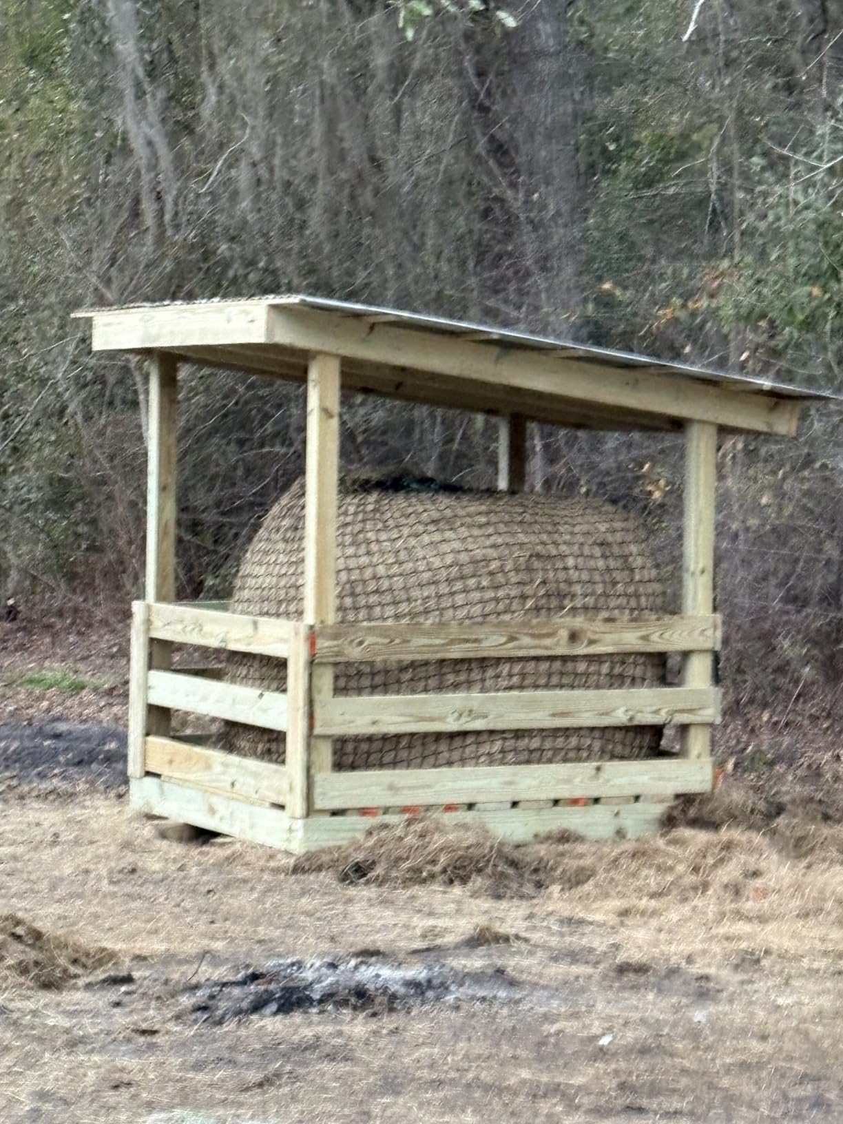 TONGMO 5x5 ft Round Bale Hay Net for Horses & Livestock - Slow Feeder Hay Nets with 2 inches Hole customer photo 1
