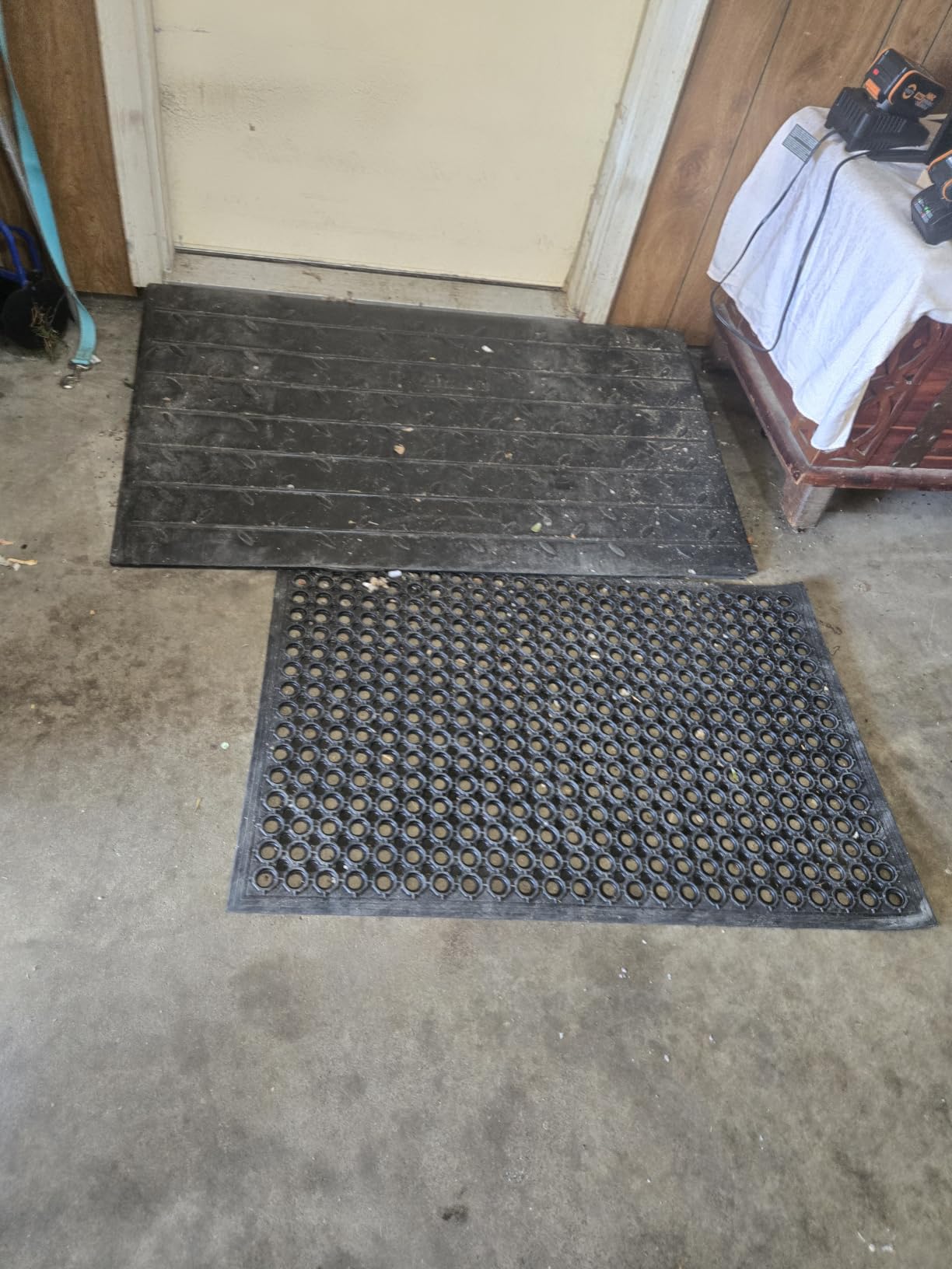 Ottomanson Heavy Duty Rubber Floor Mat - Non-Slip, Waterproof, Easy to Clean - Anti-Fatigue Mat for Commercial Kitchens, Restaurants, Workshops - Oil Resistant, Hose Washable - 36
