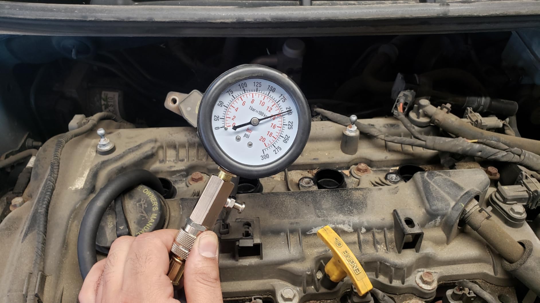 8 pcs Compression Tester Kit, Petrol Pressure Tester Range of 0-300 Psi | Engine Compression Tester Kit for Automotive Cars and Motorcycles customer photo 1