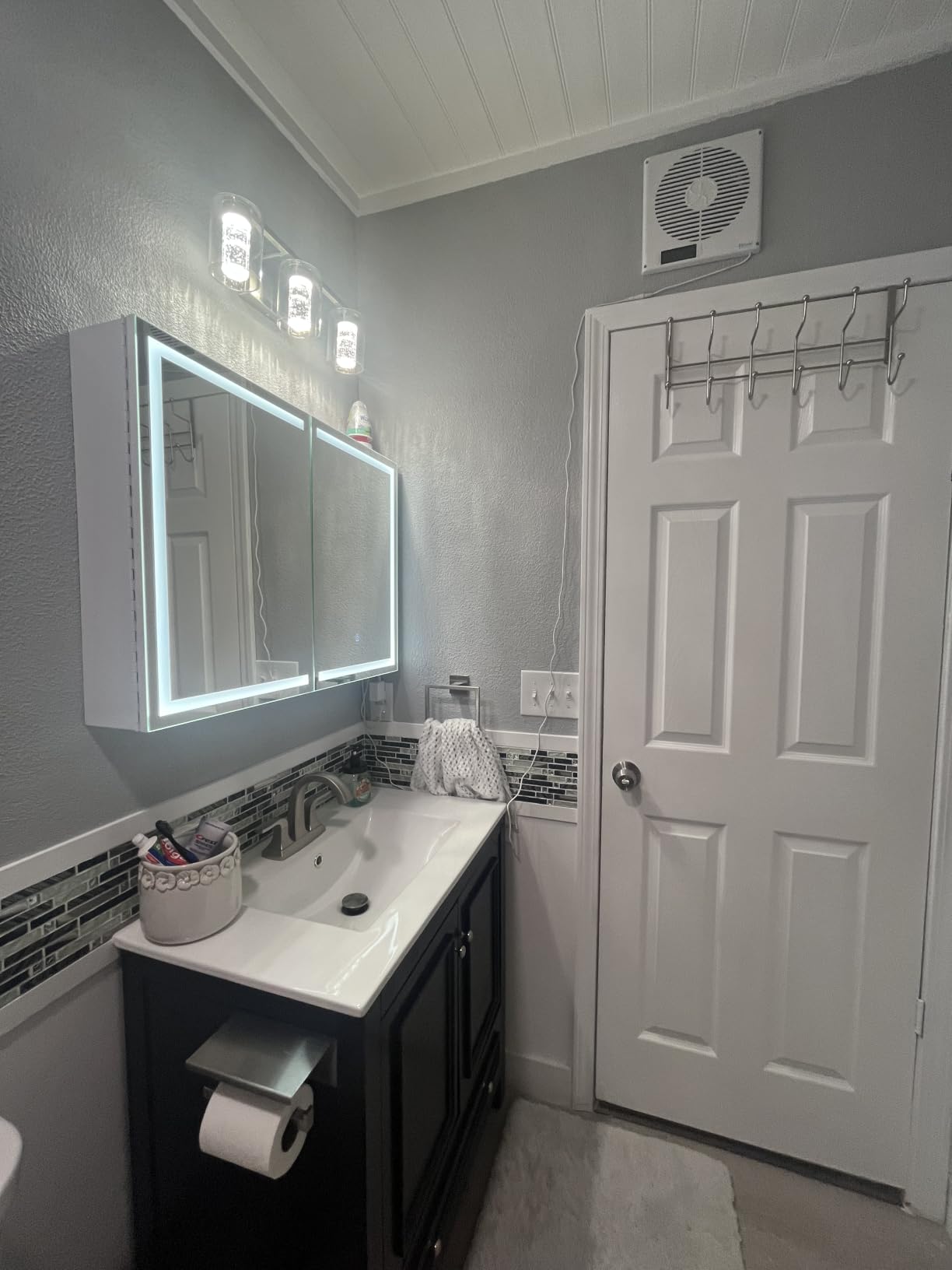 V-MOZZA 5-Sheet Blue Glass & Metal Mosaic Backsplash Tile - 11.8x11.7 Mixed White Crystal Glass Subway Tiles, Professional Heat-Resistant Wall Panels for Kitchen, Fireplace & Vanity (5 Sq. Ft.) customer photo 2