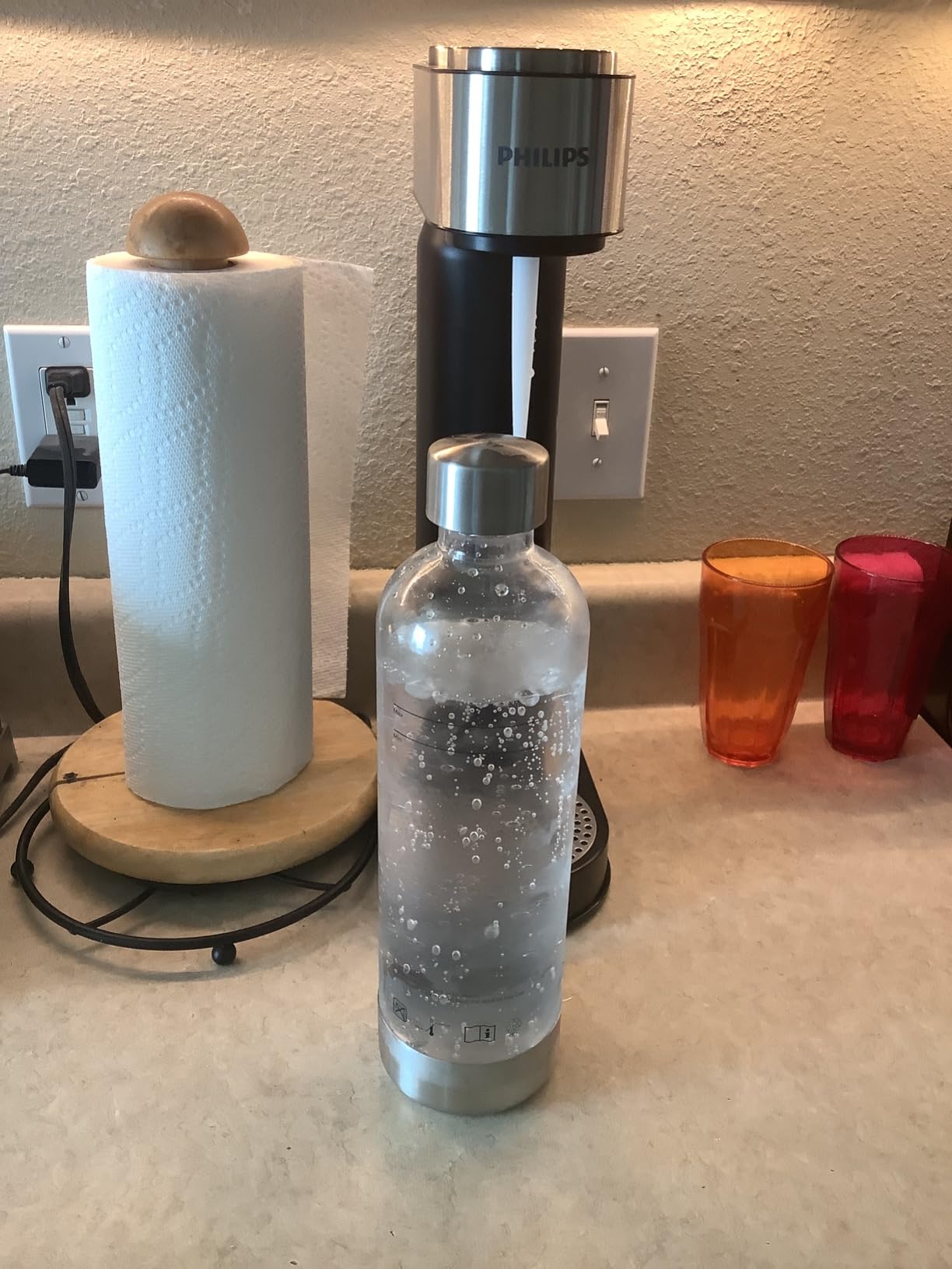 Philips Sparkling Water Maker & Soda Streaming Machine, ADD4902WHOQ/37 | Soda Maker with 1L PET BPA-Free Quick Twist Carbonating Bottle, Compatible with 60L CO2 Cylinder (Cylinder Not Included) customer photo 2