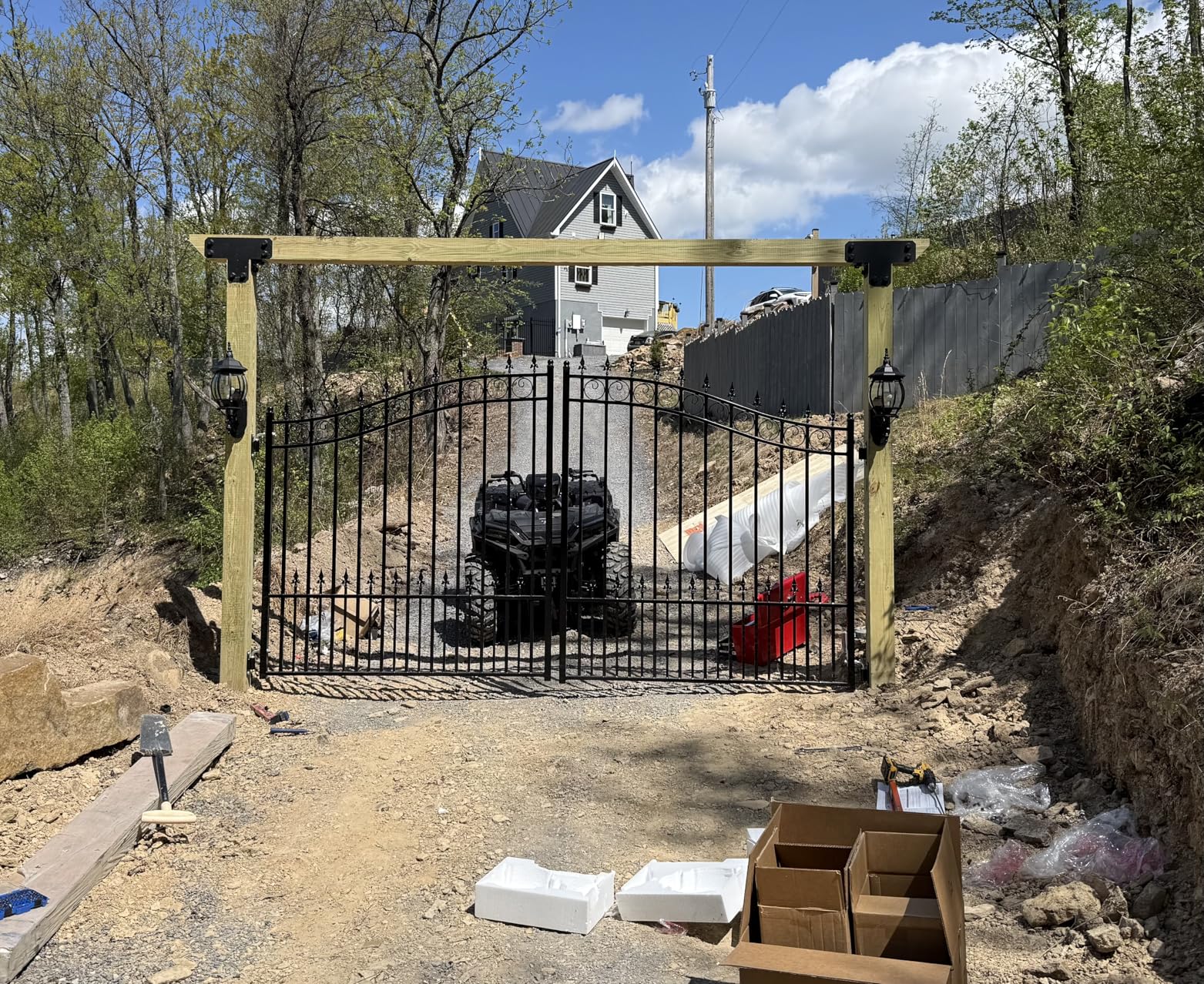 ZUMI Dual Swing Driveway Gates, 14x6 ft. Outdoor Steel Swing Gates for Driveway, Heavy-Duty Driveway Fence Gates for Home Security, Weatherproof Iron Security Gate Kit for Outdoor, Greerwich Style customer photo 2