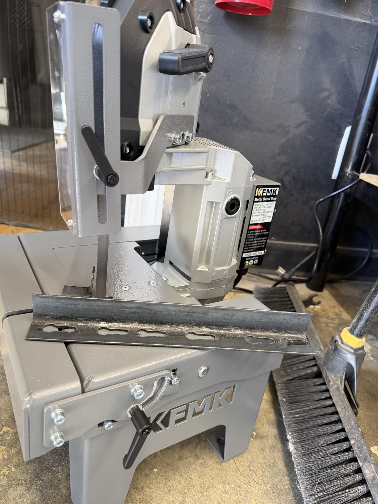 Band Saw for Cutting Metal, 5 Inch Cutting Capacity, Adjustable Speed 137-472 FPM Table Top Bandsaw with Liftable Worktable, 10Amp Variable Speed, Deep Cut Benchtop Bandsaws, Wood & PVC customer photo 1