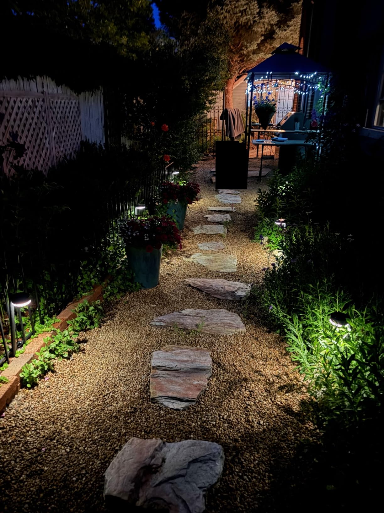 Ahaorigin 8 Pack Solar Pathway Lights Outdoor, 12 Brighter LEDs Solar Lights Outdoor Waterproof, Up to 12 Hrs Modern Path Light for Yard Garden Walkway Driveway Lawn, Warm White customer photo 2