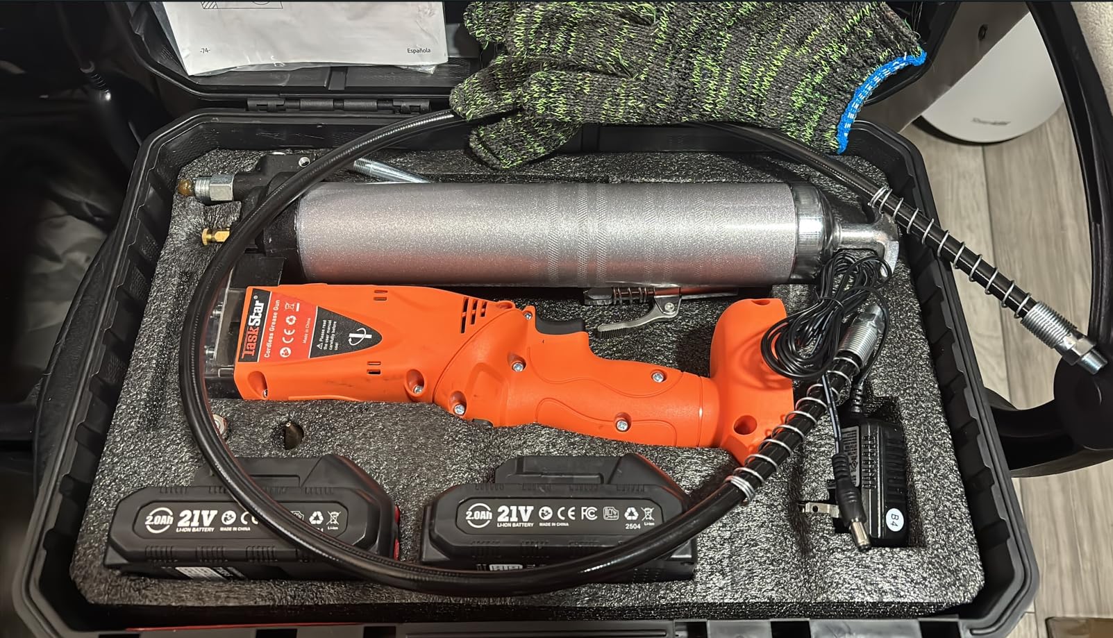 TaskStar 2-in-1 Electric Grease Gun: 10000PSI Automatic Cordless Grease Gun Kit with 2 Batteries customer photo 1