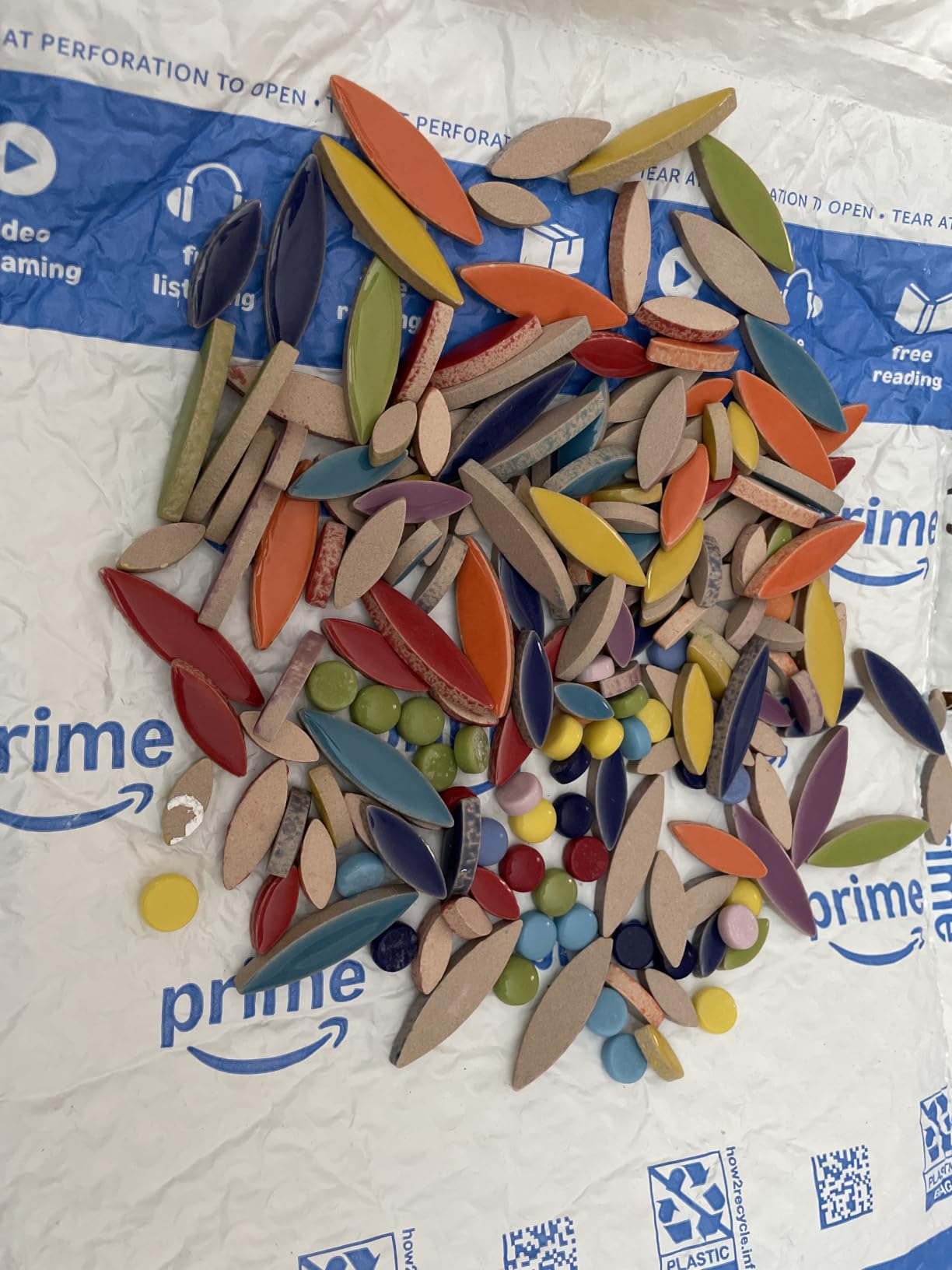 Artspac Petal Ceramic Mosaic Tiles for Crafts, 454g Mosaic Tiles Ceramic, Floral Mosaic Craft Supplies for Garden Christmas Decoration customer photo 1