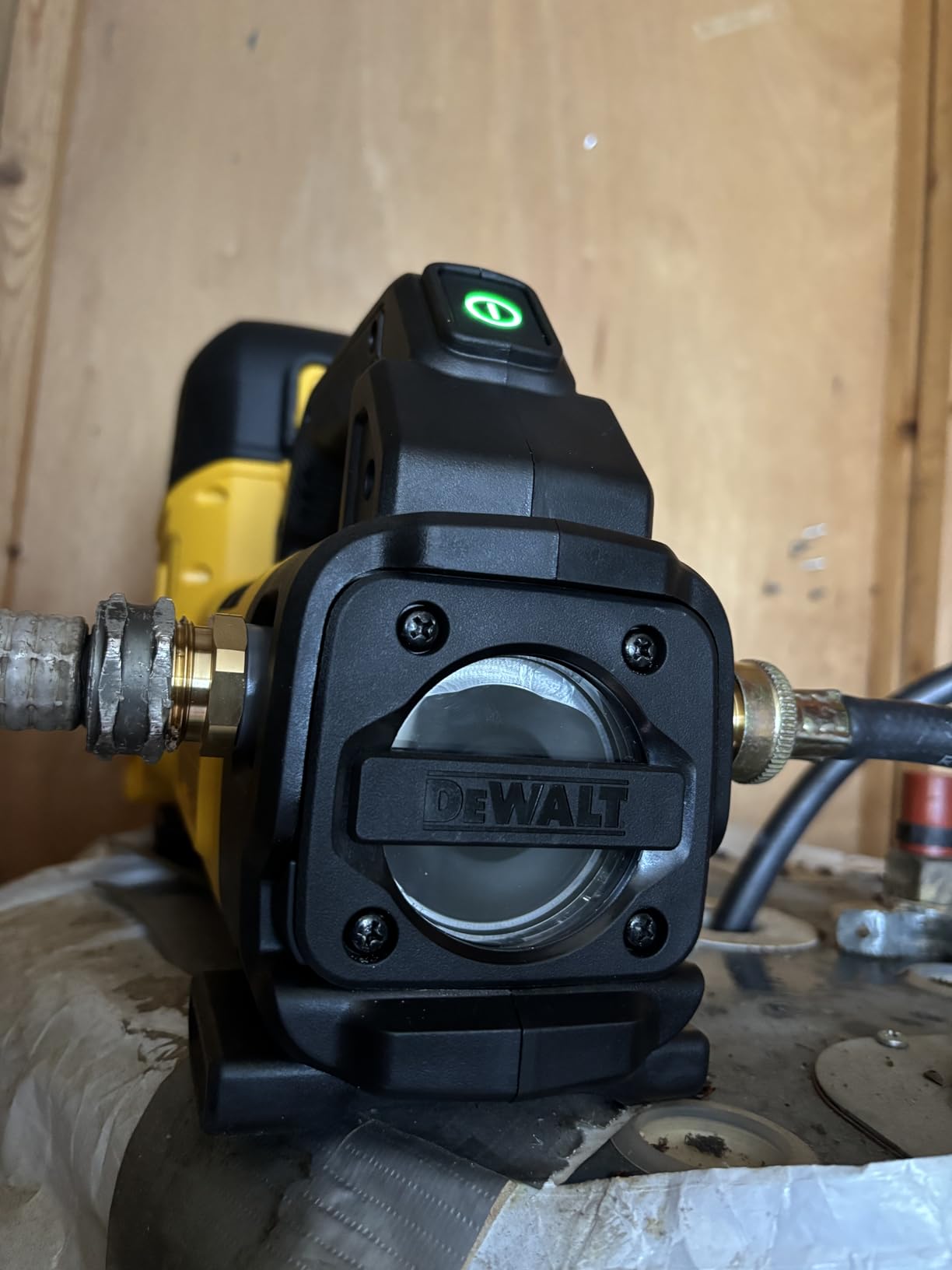 DEWALT 20V MAX Transfer Pump, 10 GPM, Powerful and Lightweight, Profesional Grade Versatility, Bare Tool Only (DCE050B) customer photo 2
