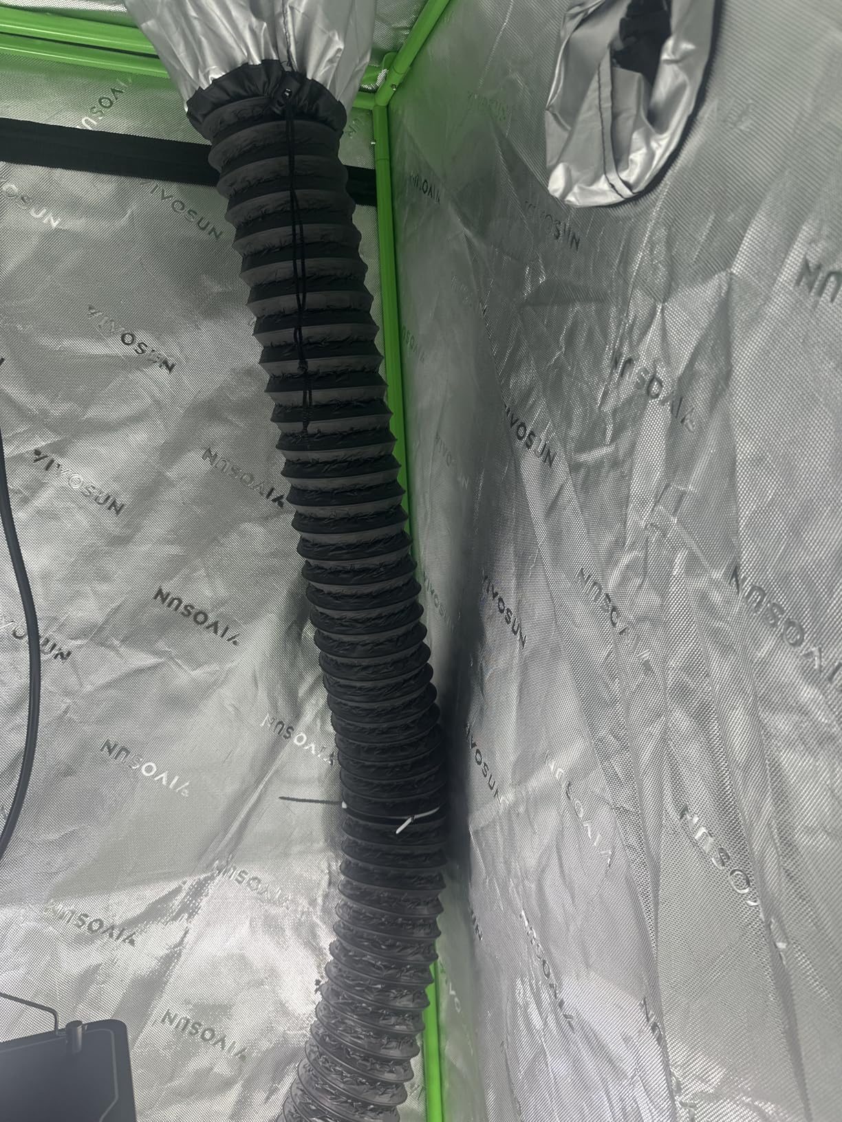 VIVOSUN 4'' Flexible Aluminum Duct, 25 FT Long Heavy-Duty Multi-Layer Air Hose for HVAC Ventilation, Dryer Vent Hose for Grow Tents and Duct Fan Systems, 2 Clamps Included customer photo 2