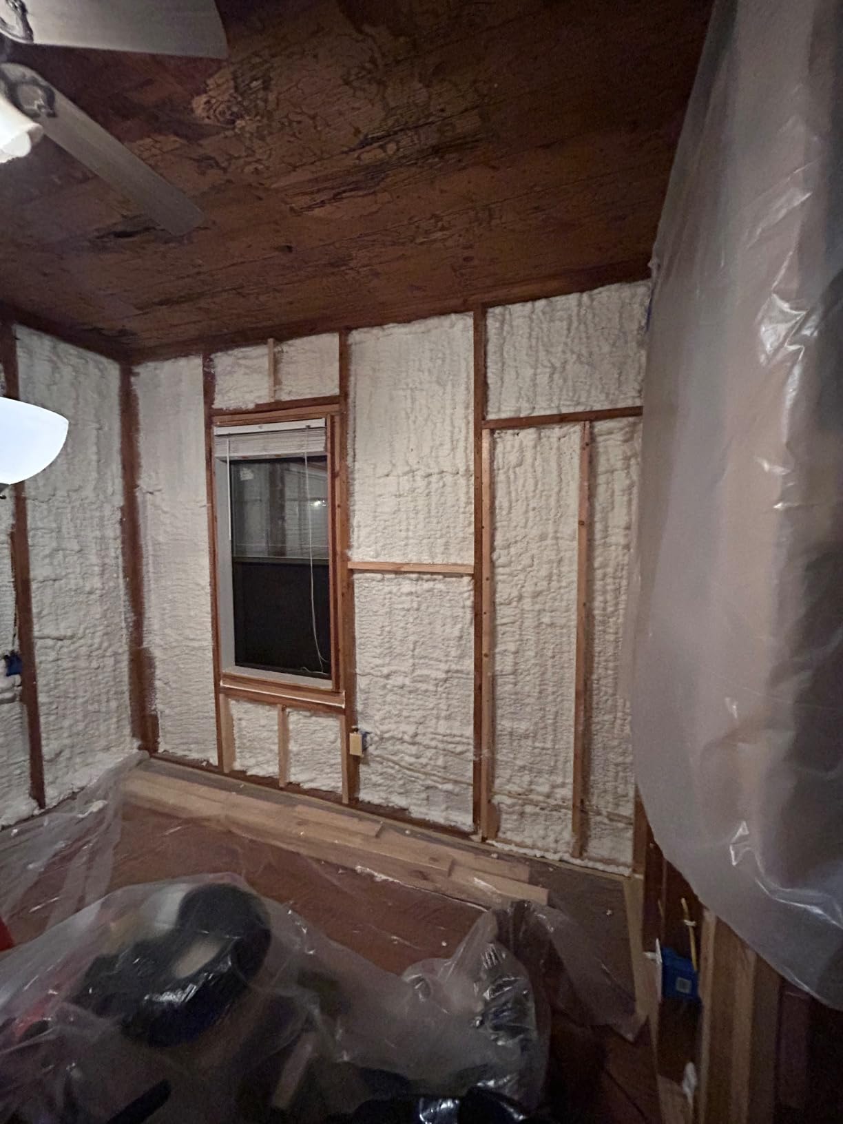 Akfix Thermcoat Fire Rated Spray Foam Insulation Kit 480 sq ft (24x27.1 oz.) - Closed Cell Expanding Wide Sealant Thermal Insulation for Walls and Attic - Gun & Cleaner Included customer photo 1