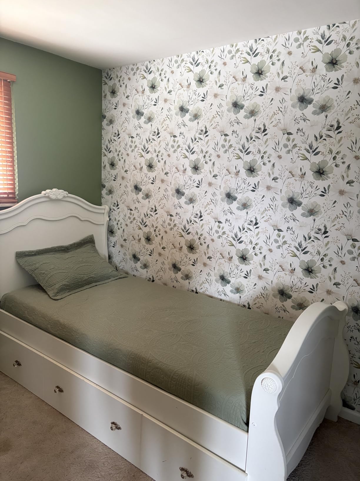 Sage Green Floral Peel and Stick Wallpaper 17.7