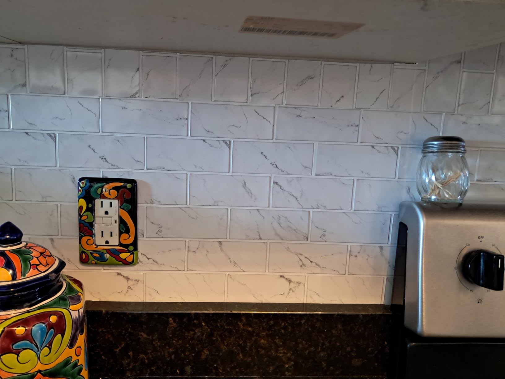 WADILE 3D Peel and Stick Subway Wall Tiles, 5PCS Aluminum Foil Backing Foam Brick Panels for Kitchen Bathroom Backsplash, Waterproof Self Adhesive Wall Stickers, White customer photo 2