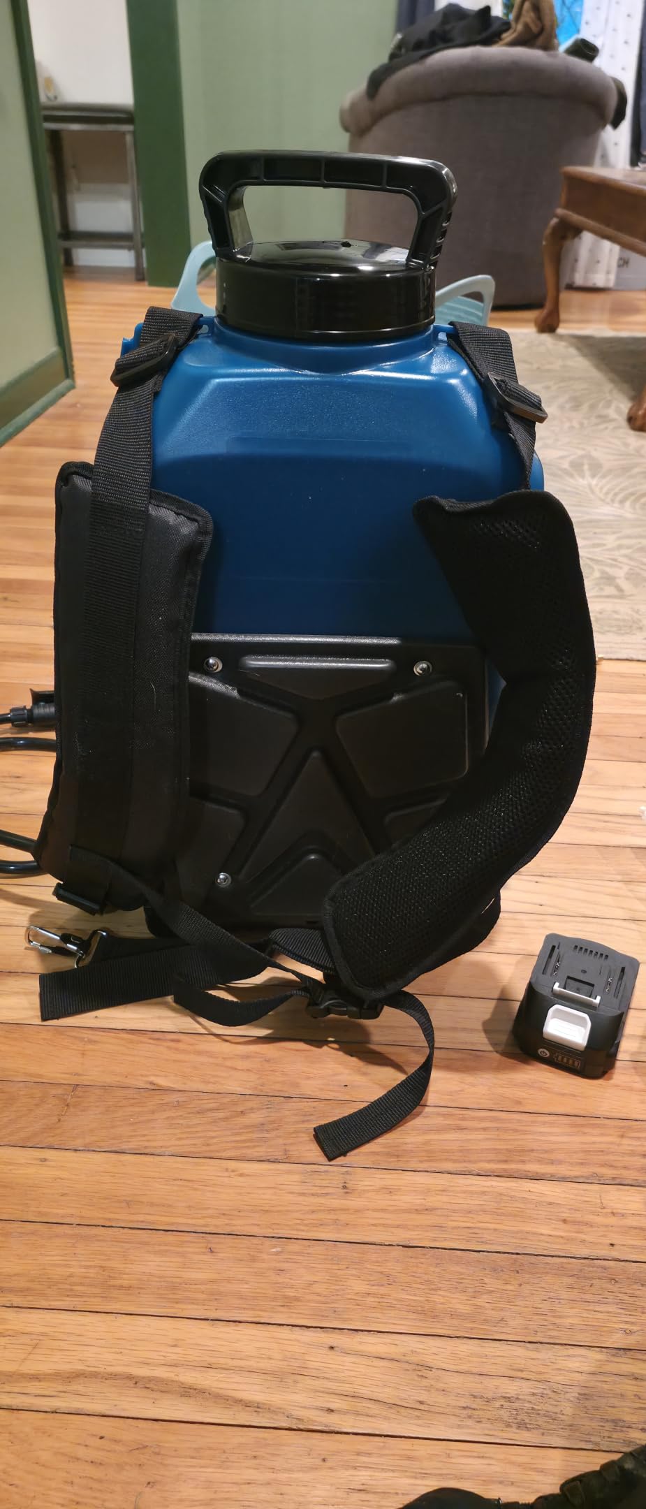 SEESII 5 Gal Leak-Proof Backpack Sprayer Battery Powered with 2 Batteries, 100 PSI Adjustable Pressure customer photo 2