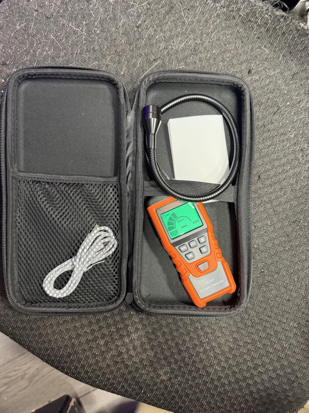 2 in 1 Rechargeable Halogen Detector POROMETISTO, High-Precision Chips | For CFCs, HFCCS, HFCS, HFOS, 2 Sensitivity Mode Refrigerant Leak Detector 3 Color And Alarm customer photo 1
