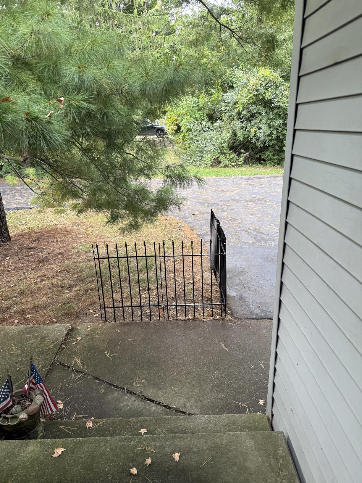 ARIFARO 5 Panels Metal Garden Fence 42