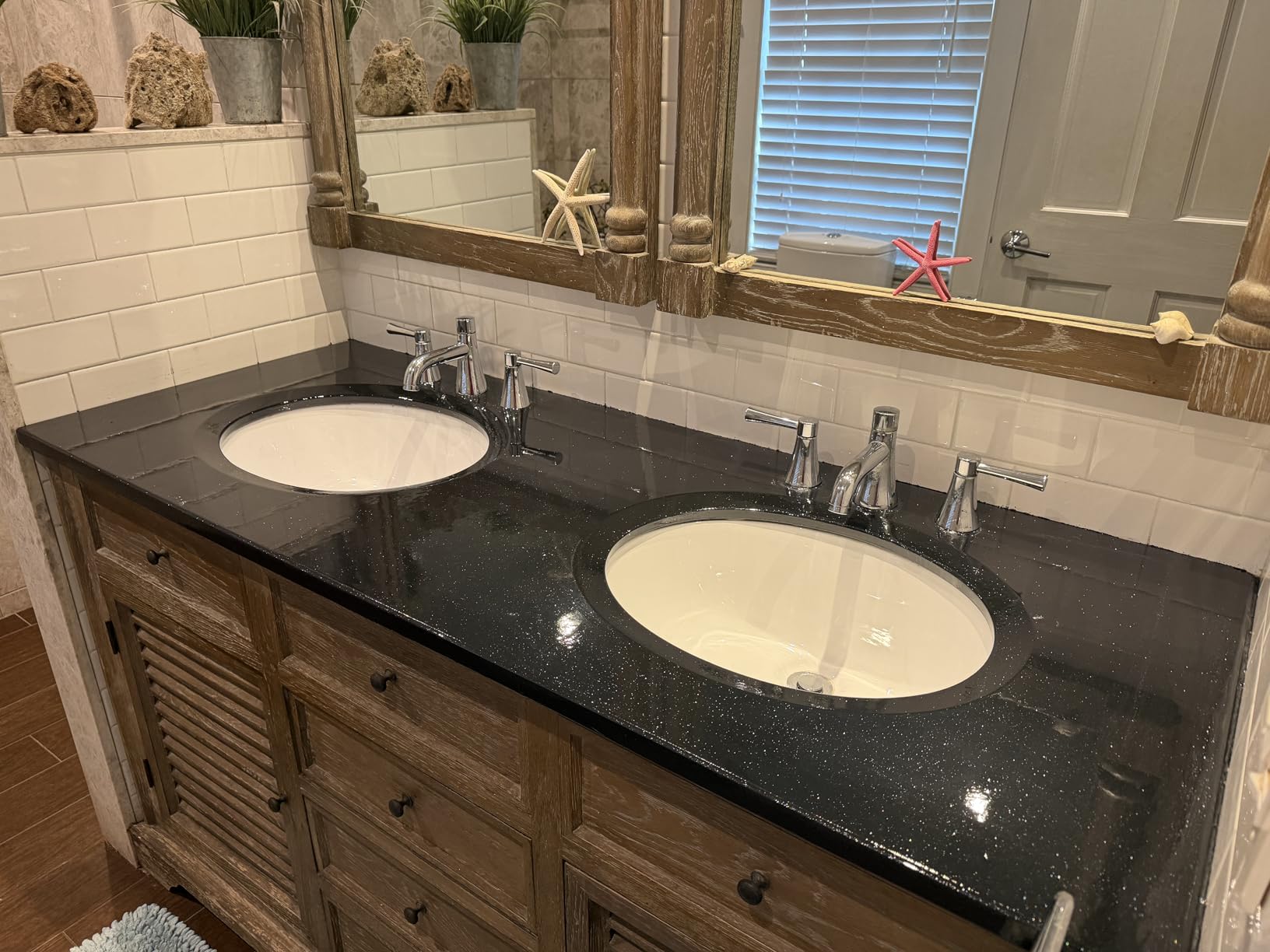 Rust-Oleum 396945 HOME Designer Series Marble Countertop Coating Kit | No Stripping Sanding or Priming | High Adhesion | Wear & Stain Resistant | Black Marble | 1 Kit customer photo 2