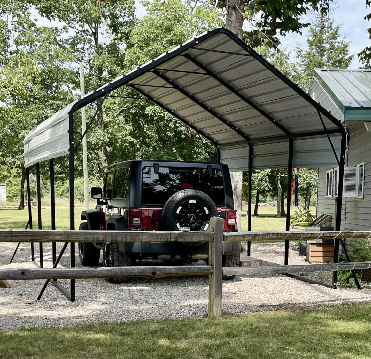 GarveeLife Ribbed Metal Roofing Panels, 140 ft², 64.2'' L x 19.7'' W, 29 Ga. Galvanized Steel Ribbed Panels for Gazebos, Carports, Garages, Chicken Coops, Storage Sheds, and Stables, 16 Pcs, White customer photo 2