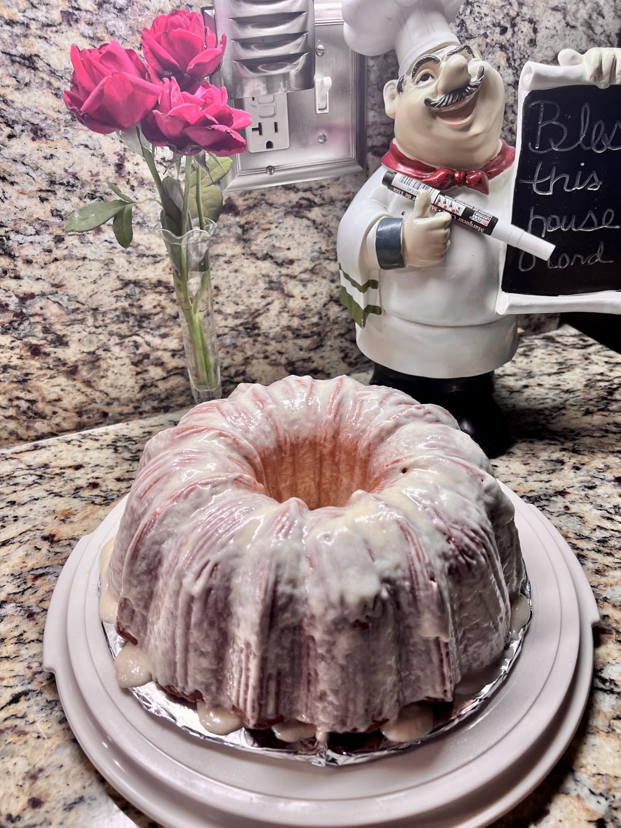 Nordic Ware Anniversary Bundt, 15 Cup, Silver customer photo 1
