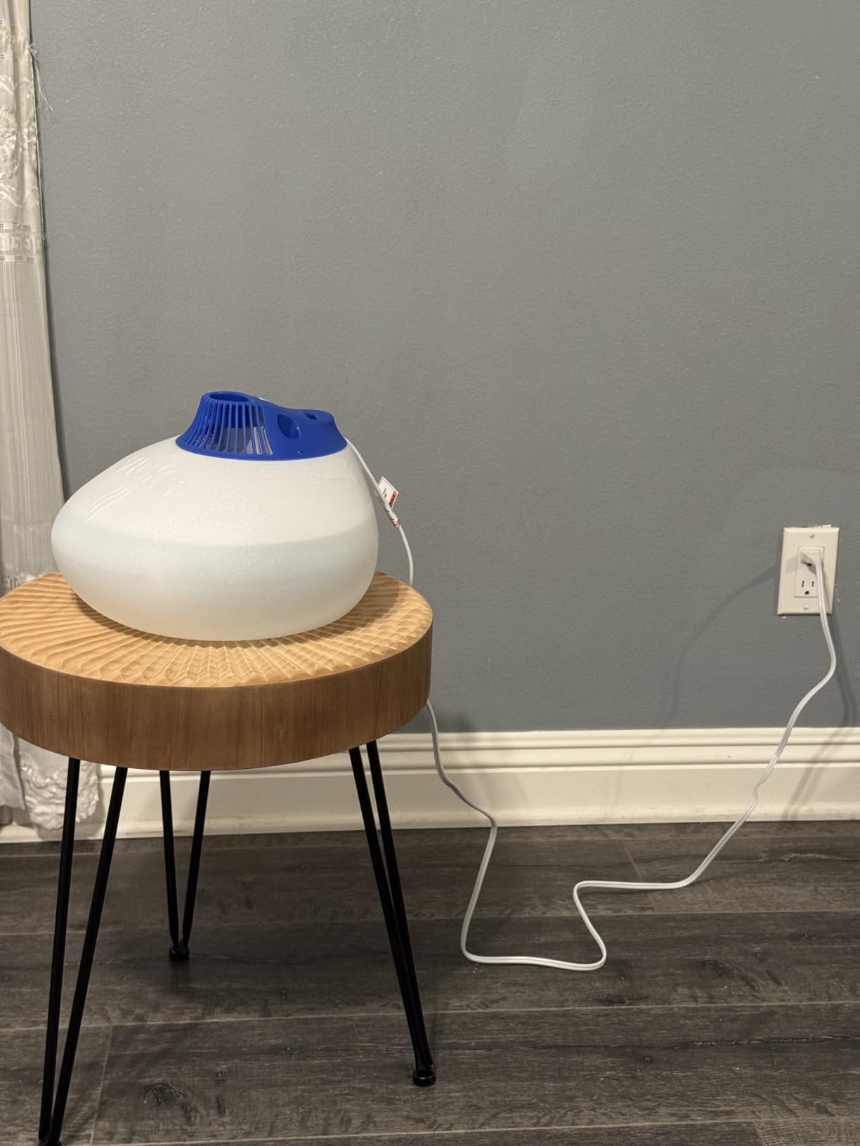 Vicks Warm Steam Vaporizer & Humidifier for Small and Medium Rooms | 1.5 Gallon Tank Humidifier with Night Light, Works with VapoPads and VapoSteam customer photo 2
