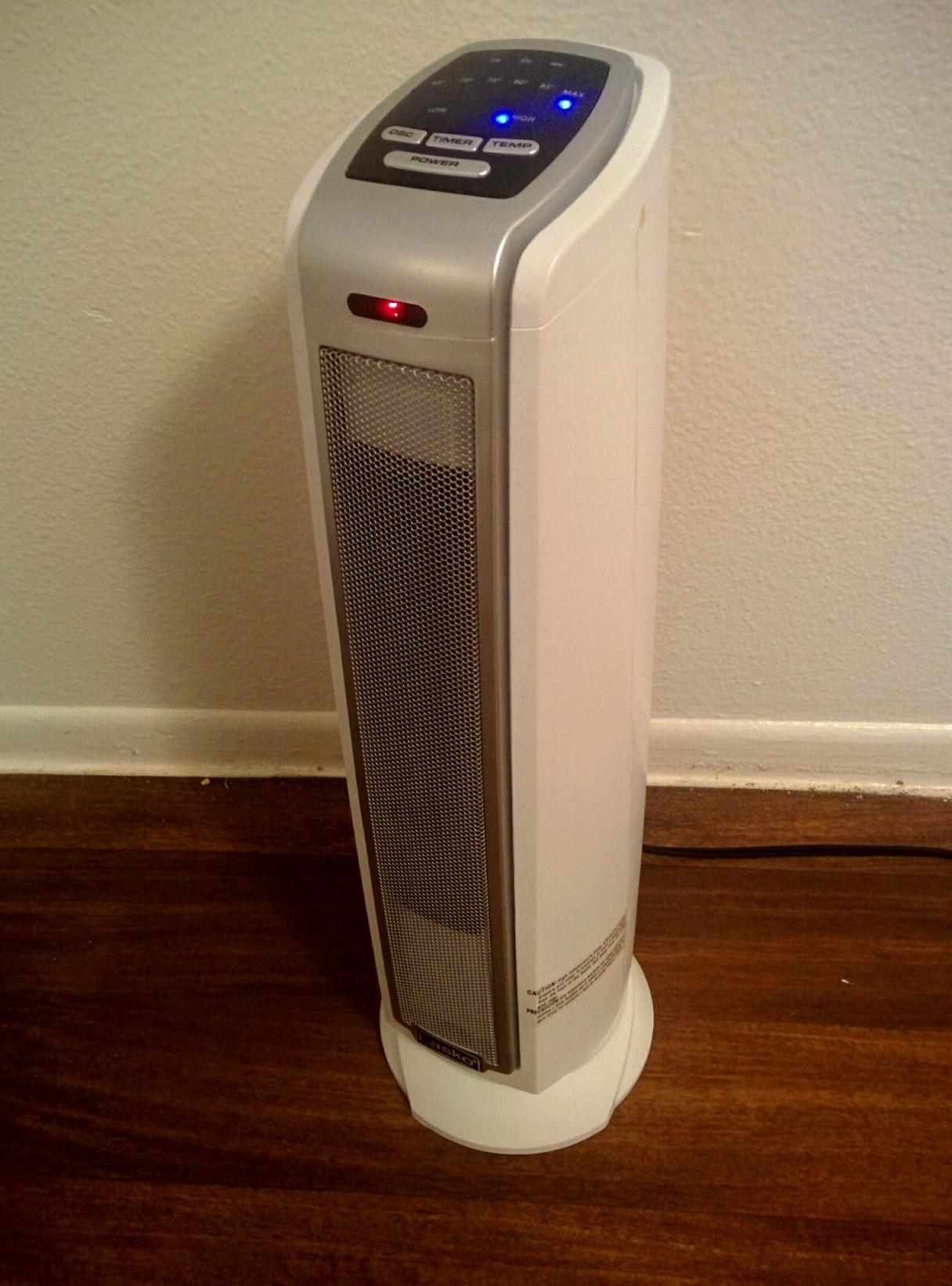 Lasko Oscillating Ceramic Tower Space Heater for Home with Overheat Protection, Timer, 22.5 Inches, Silver, 1500W, 5775 customer photo 1