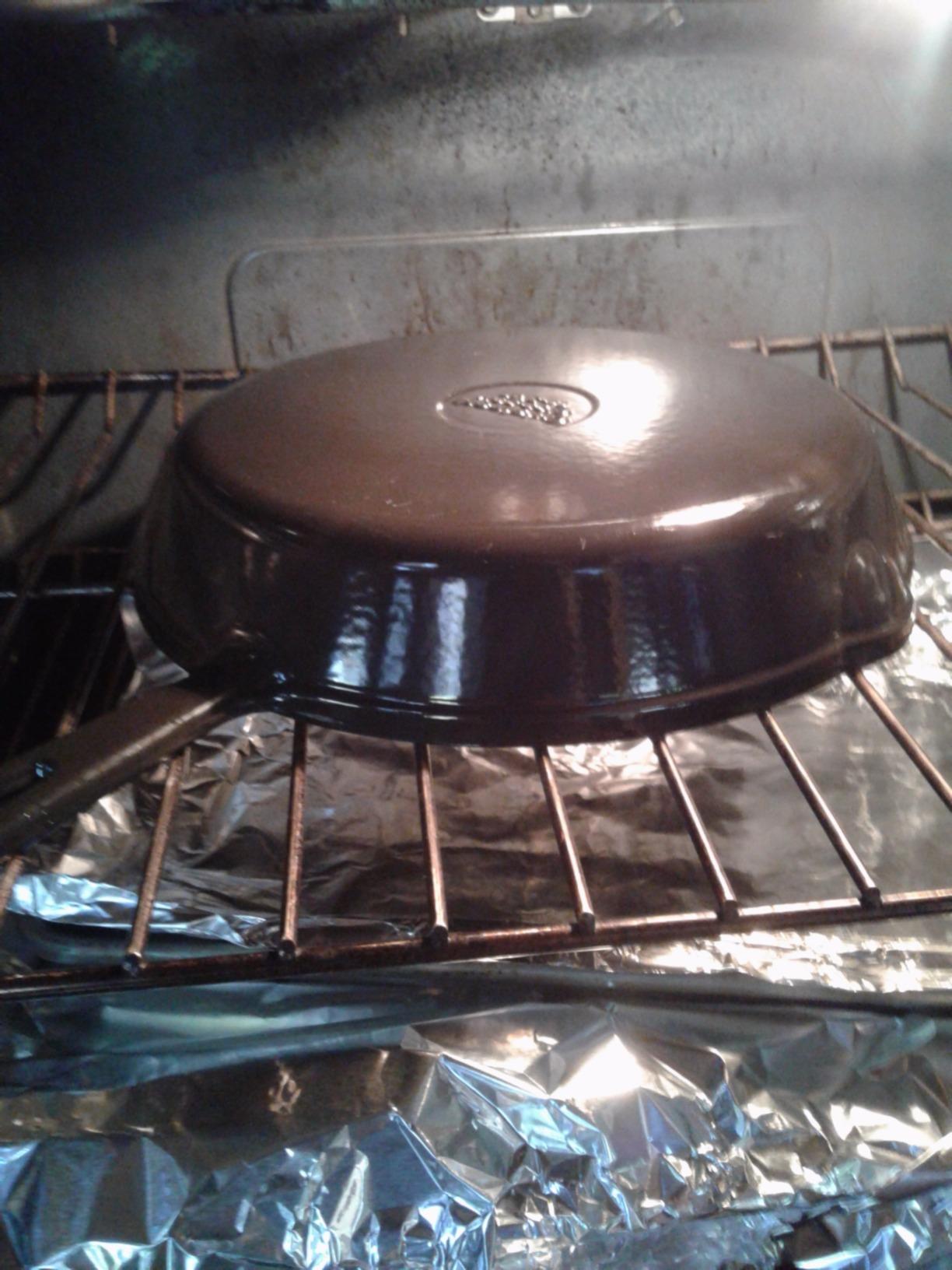 Cuisinart Chef's Classic Enameled Cast Iron 10-Inch Round Fry Pan, Cardinal Red customer photo 1