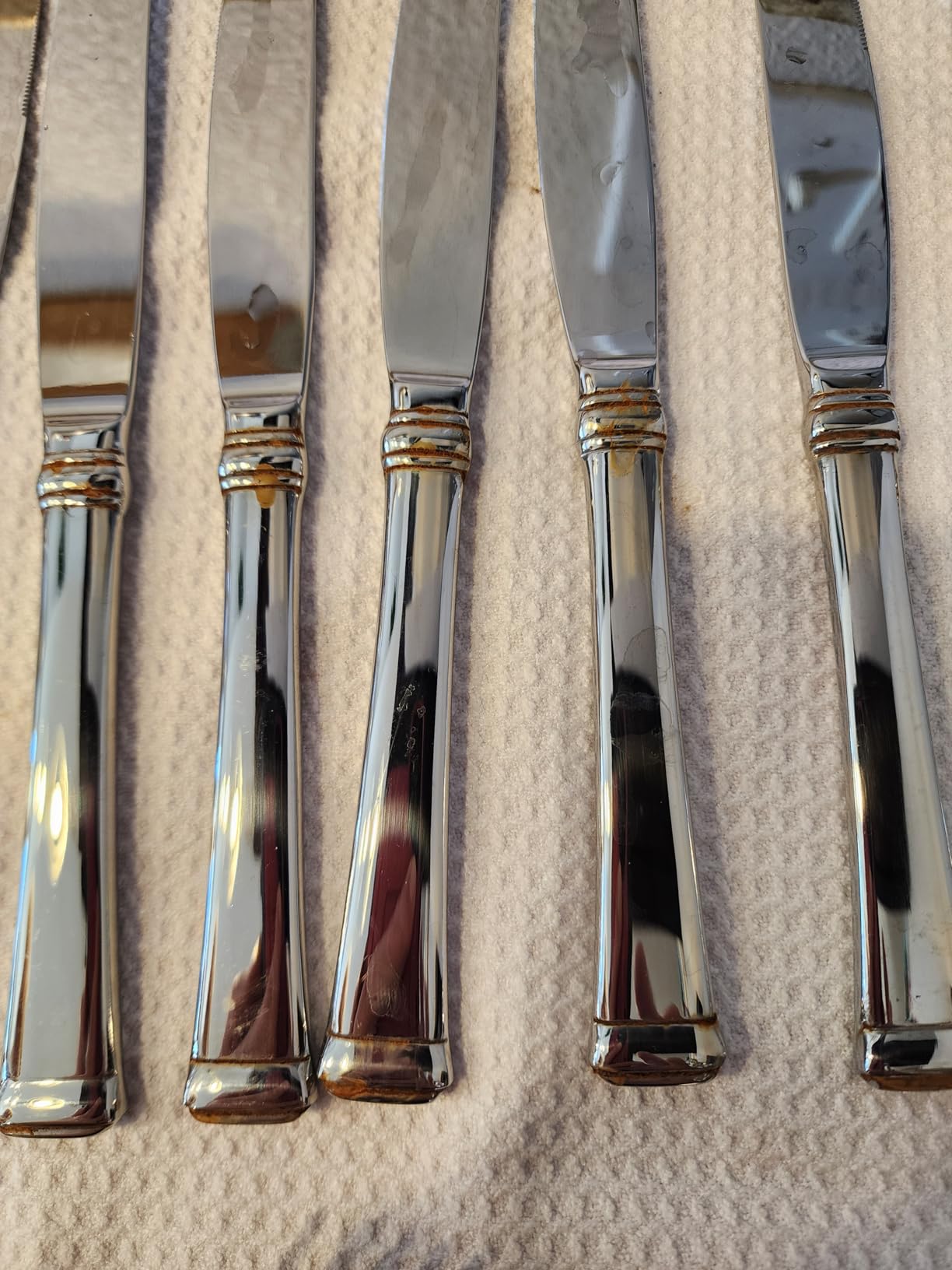 Mikasa Harmony 65-Piece Silverware Set for 12, 18/10 Stainless Steel Cutlery, Includes Serving Utensils Set customer photo 2