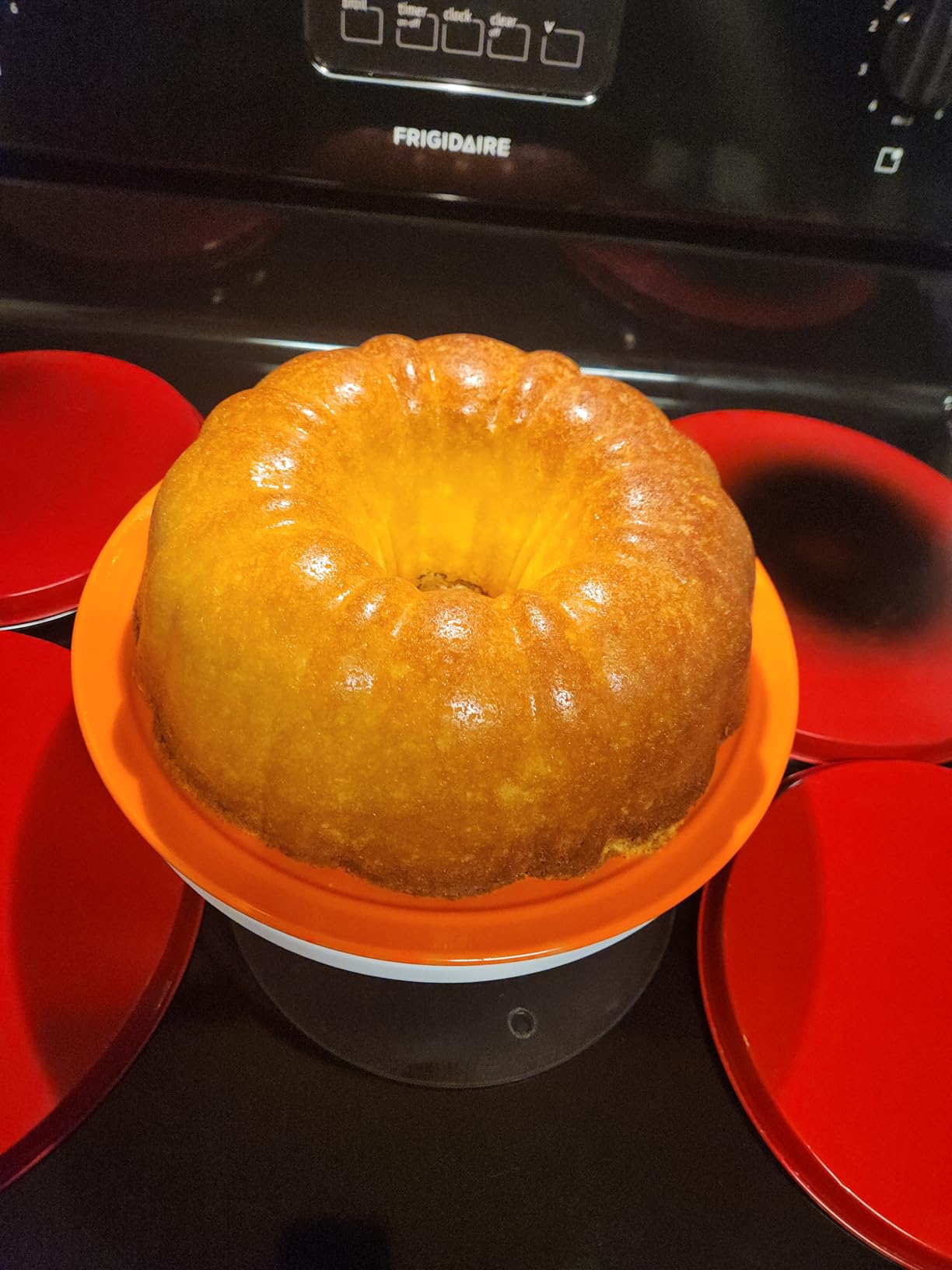 Wilton Gold Non-Stick Fluted Tube Cake Pan - Great for Cakes & Desserts - Cold-Rolled Steel Bakeware - Made without PFAS - Packaging May Vary - 9.49 x 3.37 Inches customer photo 1