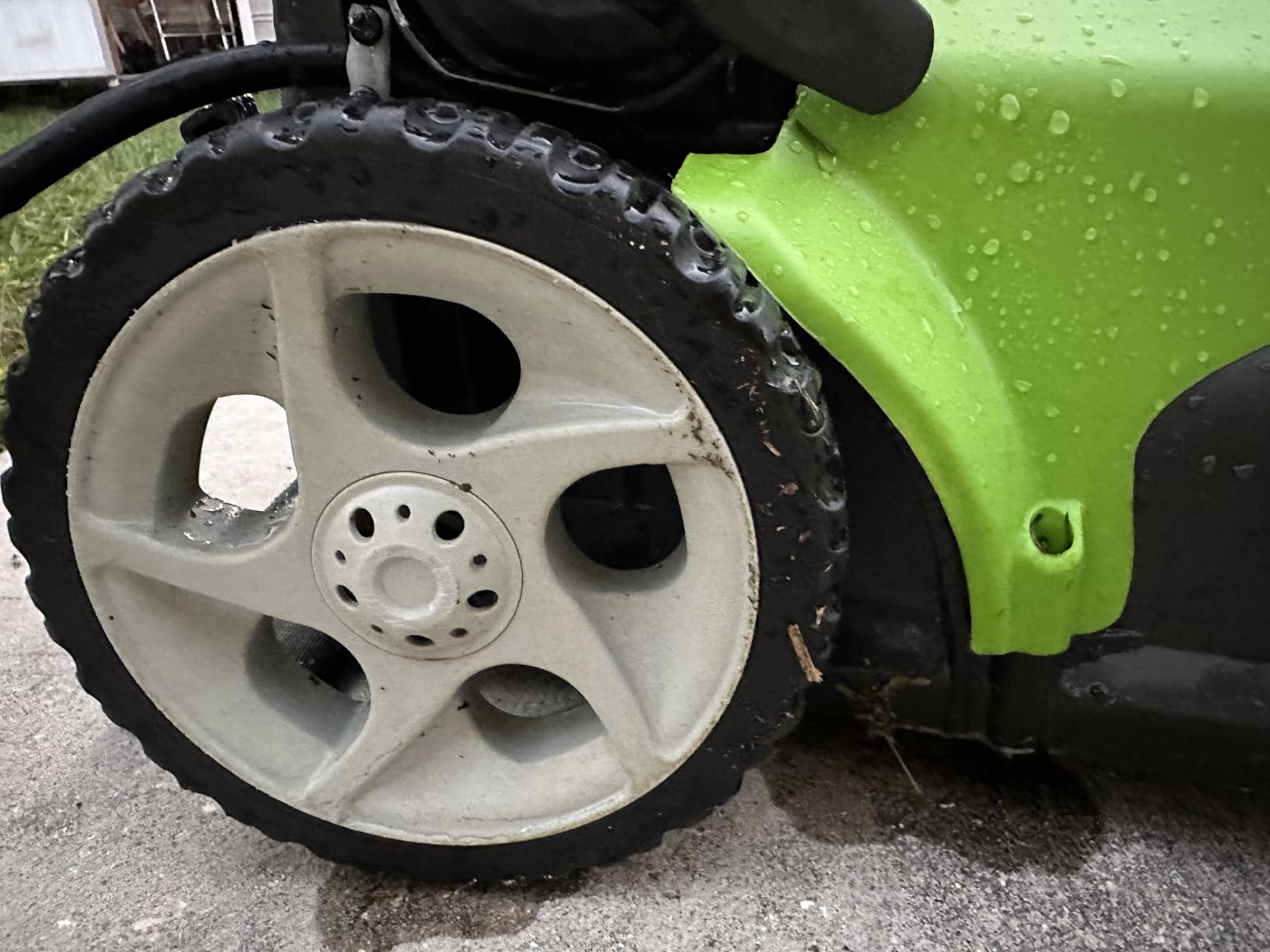 Greenworks 40V 16in Push Lawn Mower, 4.0 Ah Battery and Charger customer photo 2