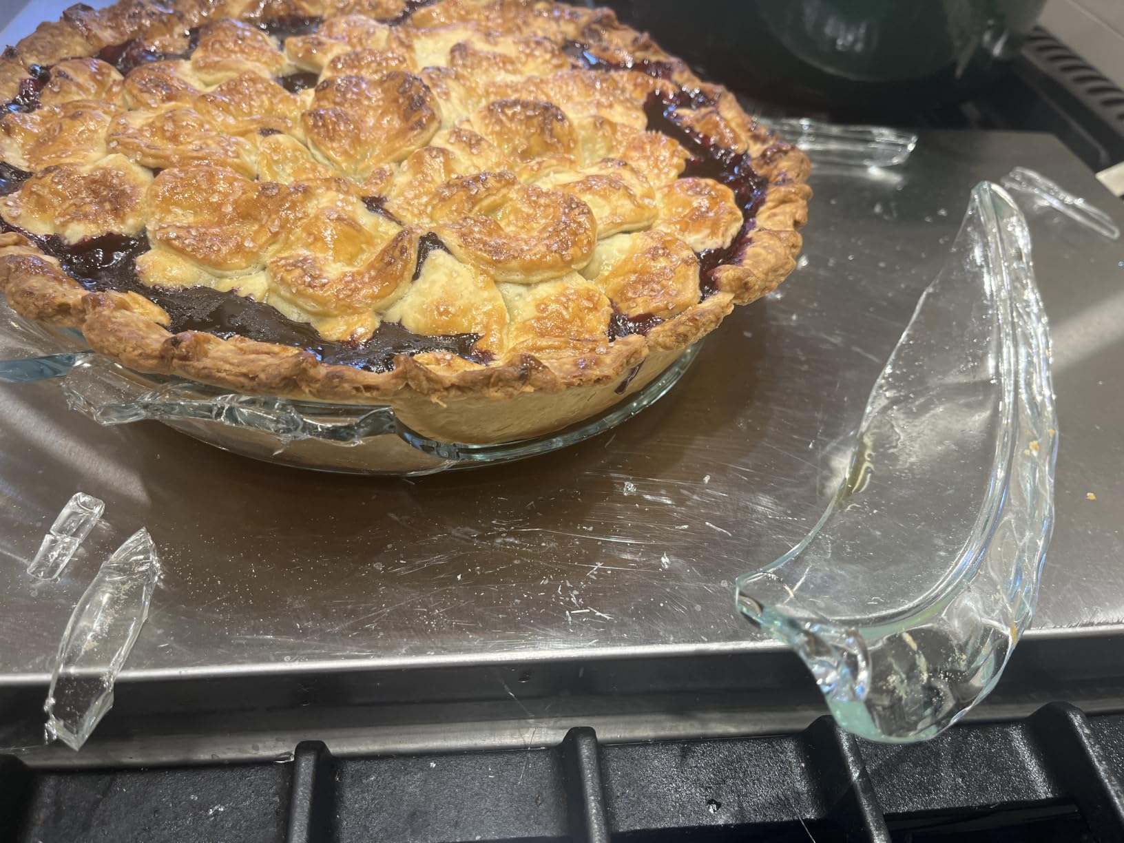 Pyrex C-209 Clear Fluted Rim Glass Pie Plate 9.5 in x 1.6 in (24 cm) - Made in USA customer photo 2