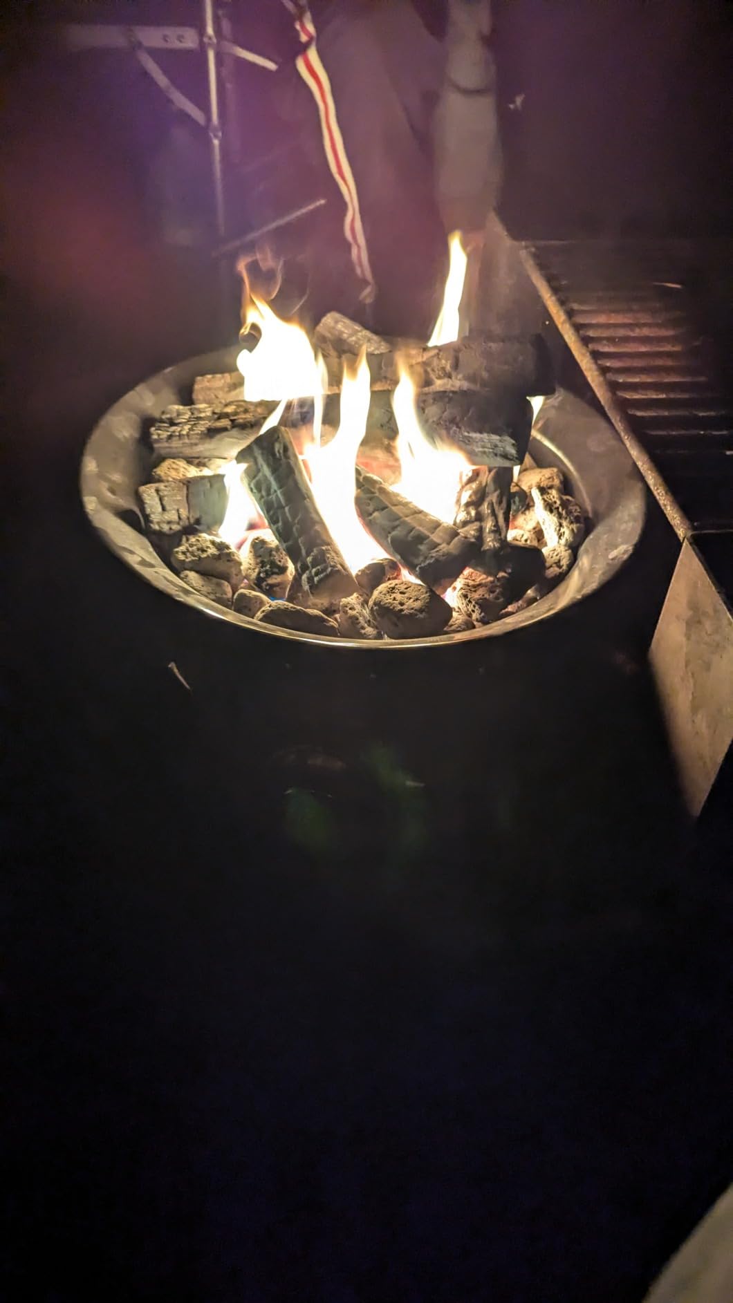Outland Living Portable Propane Fire Pit, 19-inch, 58,000 BTU with Fire Pit Cover & Carry Kit, Smokeless Gas Firebowl | Perfect for Camping, Patio, Backyard, Tailgating, Deck, RV| Black 893 Deluxe customer photo 2