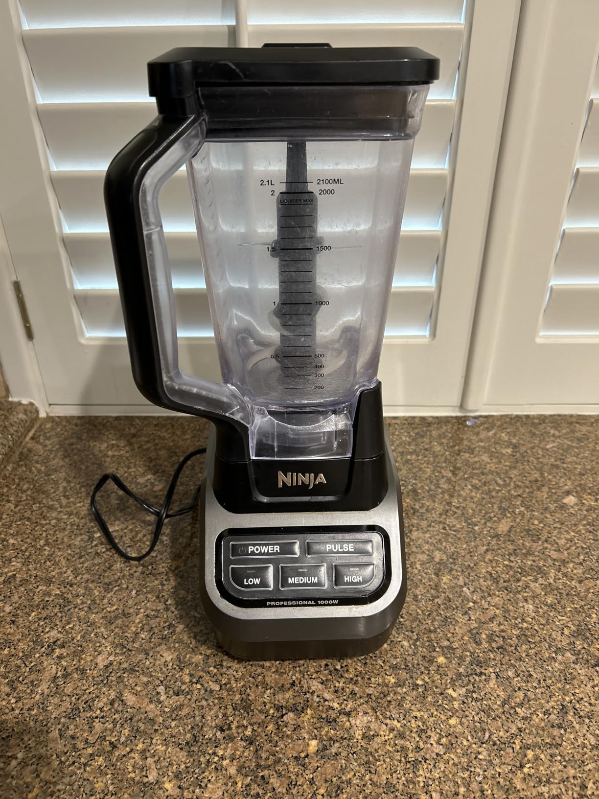 Ninja Professional Blender, 1000W, Total Crushing Tech, 72oz Pitcher, BL610 customer photo 1