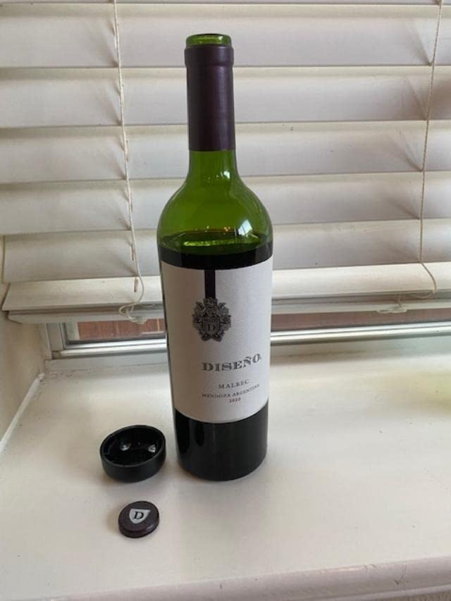 Rabbit Automatic Electric Corkscrew - Hands-Free Wine Opener with Integrated Foil Cutter, Rechargeable Cordless Electric Bottle Opener for All Cork Types customer photo 1