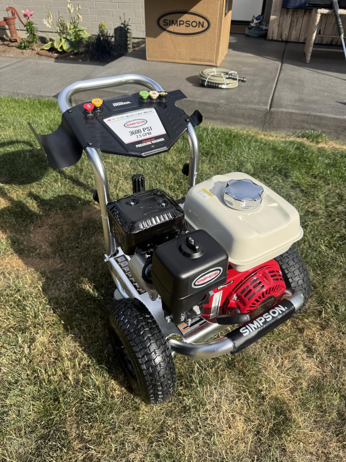 Simpson Aluminum Series 3600 PSI Gas Pressure Washer, 2.5 GPM, Honda GX200 | Gas Power Washer For Professionals. AAA Triplex Pump, 35' Hose, 5 Nozzles, Steel Frame. 49-State Compliant. ALH3425 customer photo 2