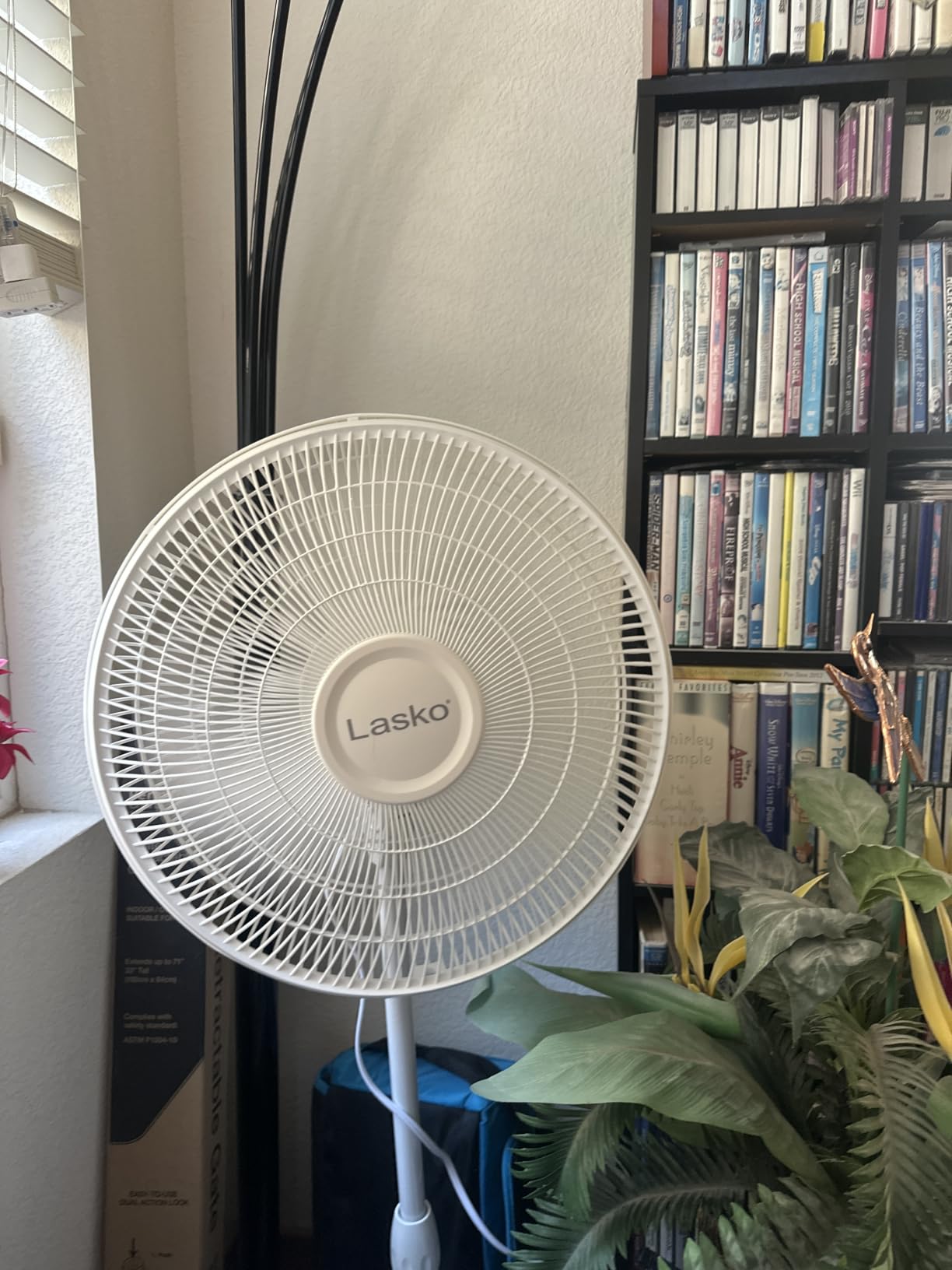 Lasko Oscillating Pedestal Fan - Adjustable to 47