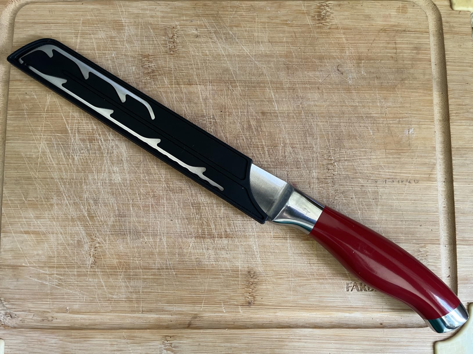Orblue Serrated Bread Knife with Upgraded Stainless Steel Razor Sharp Wavy Edge - Bread Cutter Ideal for Slicing Homemade Bagels, Cake (8-Inch Blade with 5-Inch Handle) customer photo 2