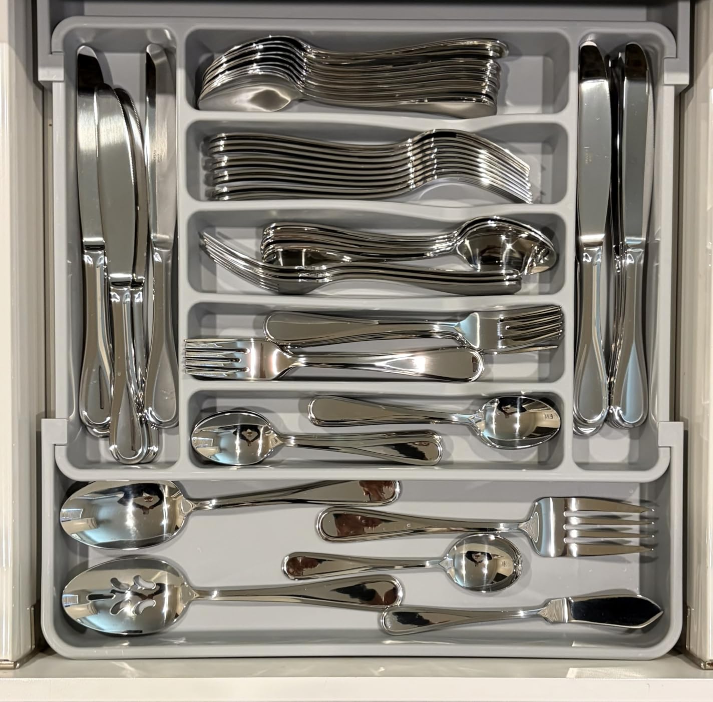 Mikasa Harmony 65-Piece Flatware Set for 12, 18/10 Stainless Steel Silverware with Gold Accent Handles, Service for 12 with Serving Utensils, Dishwasher Safe customer photo 1