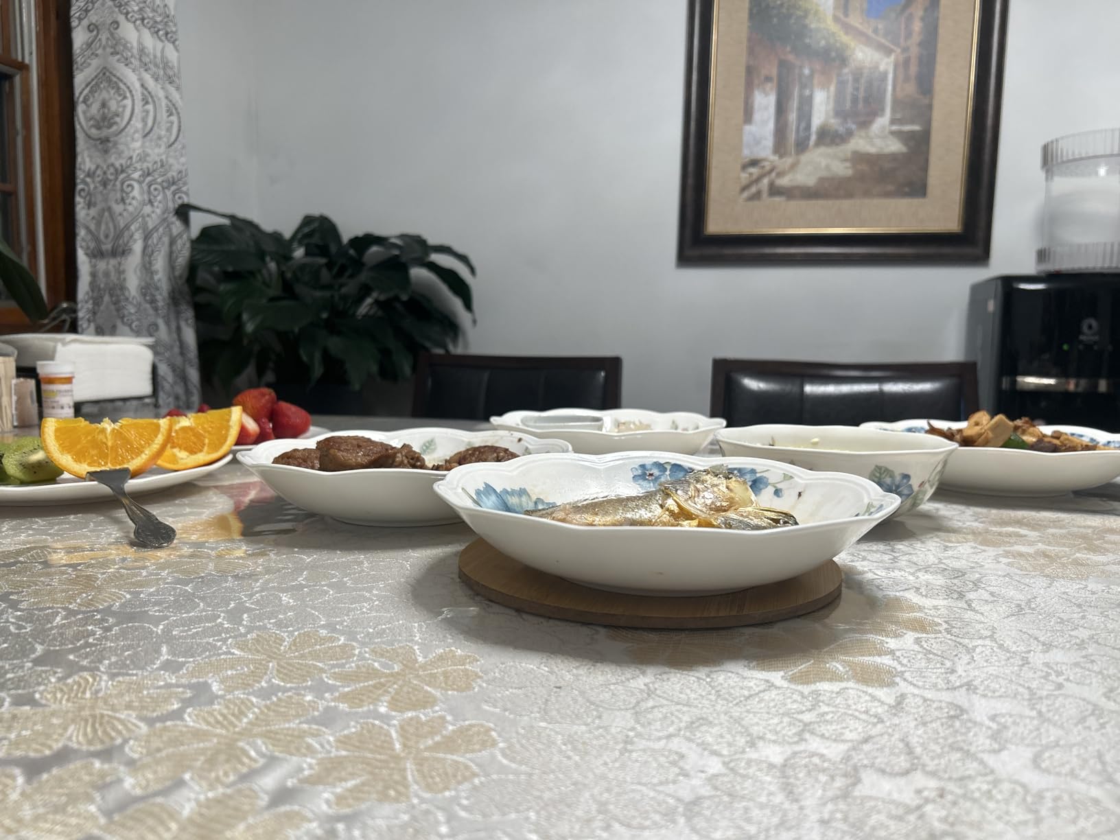 Lenox Butterfly Meadow Porcelain 28-Piece Dinnerware Set for 4, Dishwasher Safe, Microwave Safe, Plates and Bowls Sets customer photo 2