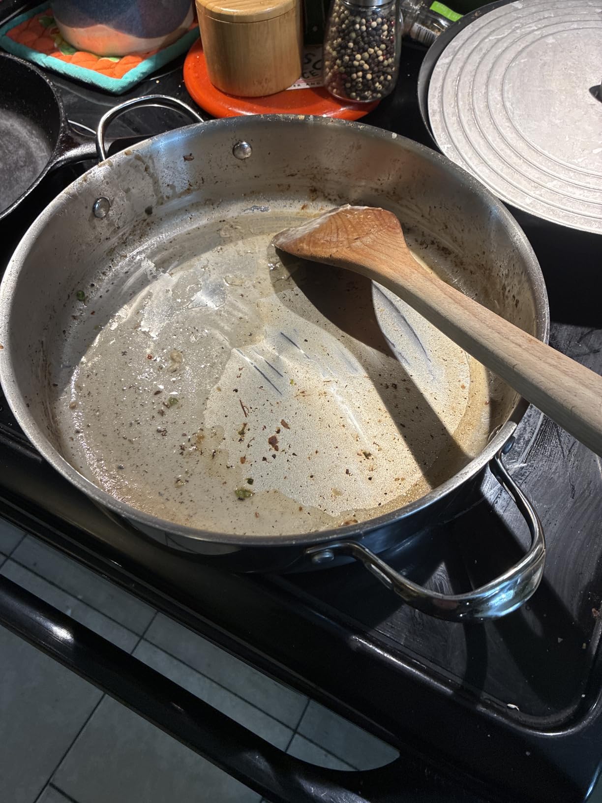 Cooks Standard Multi-Ply Clad 4 Quart Stainless Steel Sauté Pan, 10.5 Inch Deep Frying Pan Skillet with Lid, Induction-Ready Cooking Pan with Stay-Cool Handle, Dishwasher & Oven Safe customer photo 1