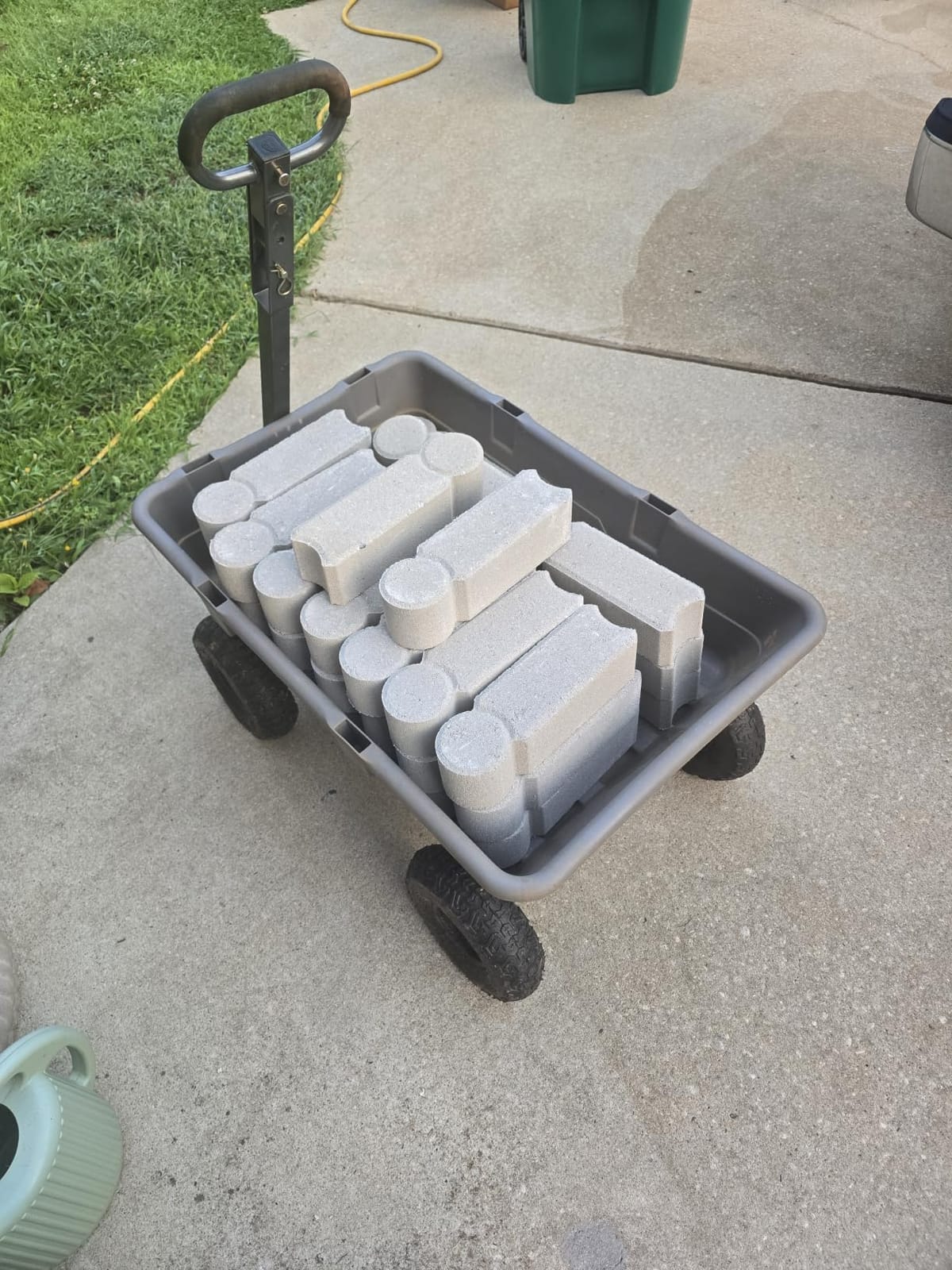 Gorilla Carts Poly Dump Cart, 600 lb. Capacity, 4 Cu ft, Quick Release Dump | Pneumatic Tires, Patented quick-release dumping, For yard, landscaping & gardening, Rust-resistant poly bed, Easy assembly customer photo 1