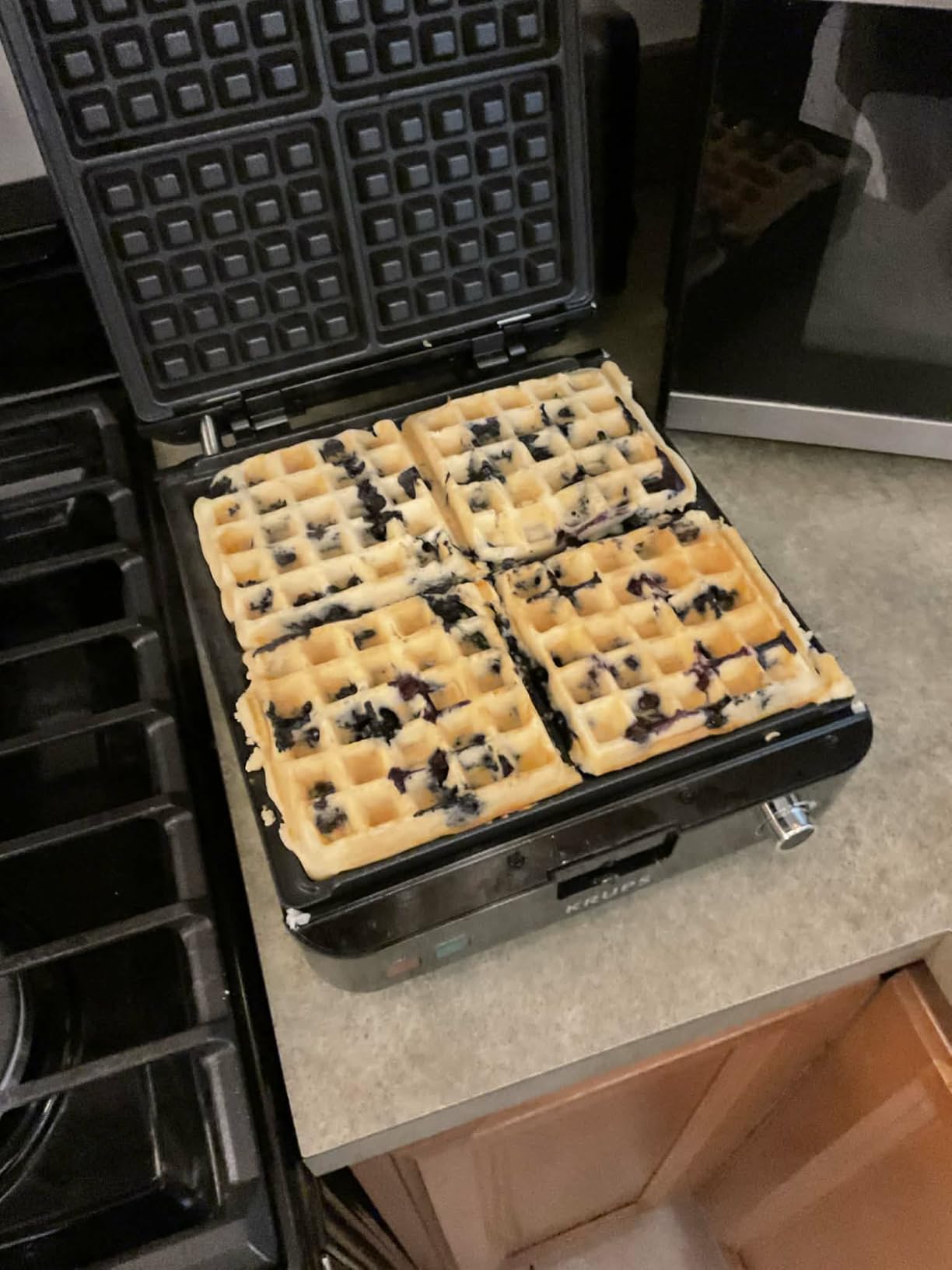 KRUPS 4-Slice Belgian Waffle Maker: Stainless Steel, 5 Browning Levels, Audible Ready Beep, Removable Plates, 1200W, Silver/Black, Large Waffle Maker Family Size, Great for Family Breakfasts customer photo 1