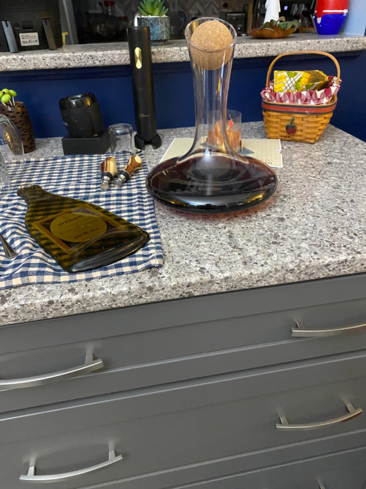 Wine Decanter & Accessories (Cork Stopper + Cleaning Beads) - 100% Lead-Free Crystal Wine Carafe customer photo 1