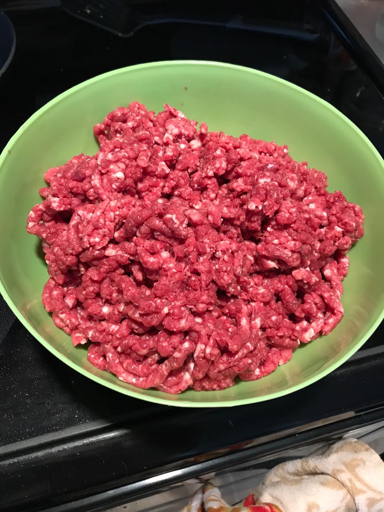 Gourmia Electric Meat Grinder - 500W Commercial Grade Meat Processor with Sausage Stuffer, 3 Stainless Steel Grind Plates Fine to Coarse, Stainless Steel customer photo 1